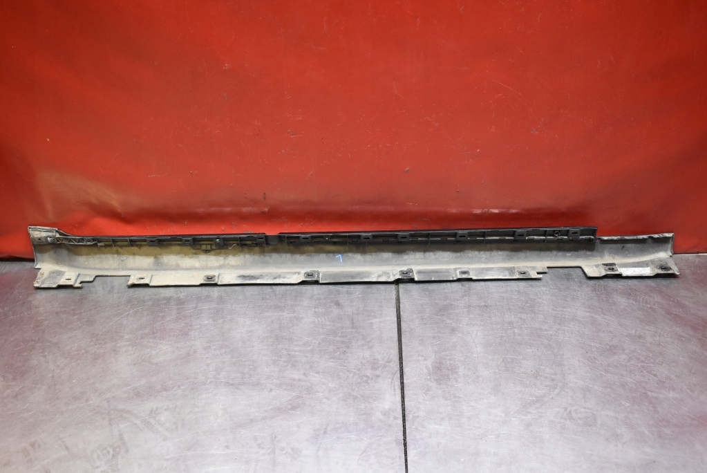 cap threshold left X03/9 7183899 BMW F01 08-12