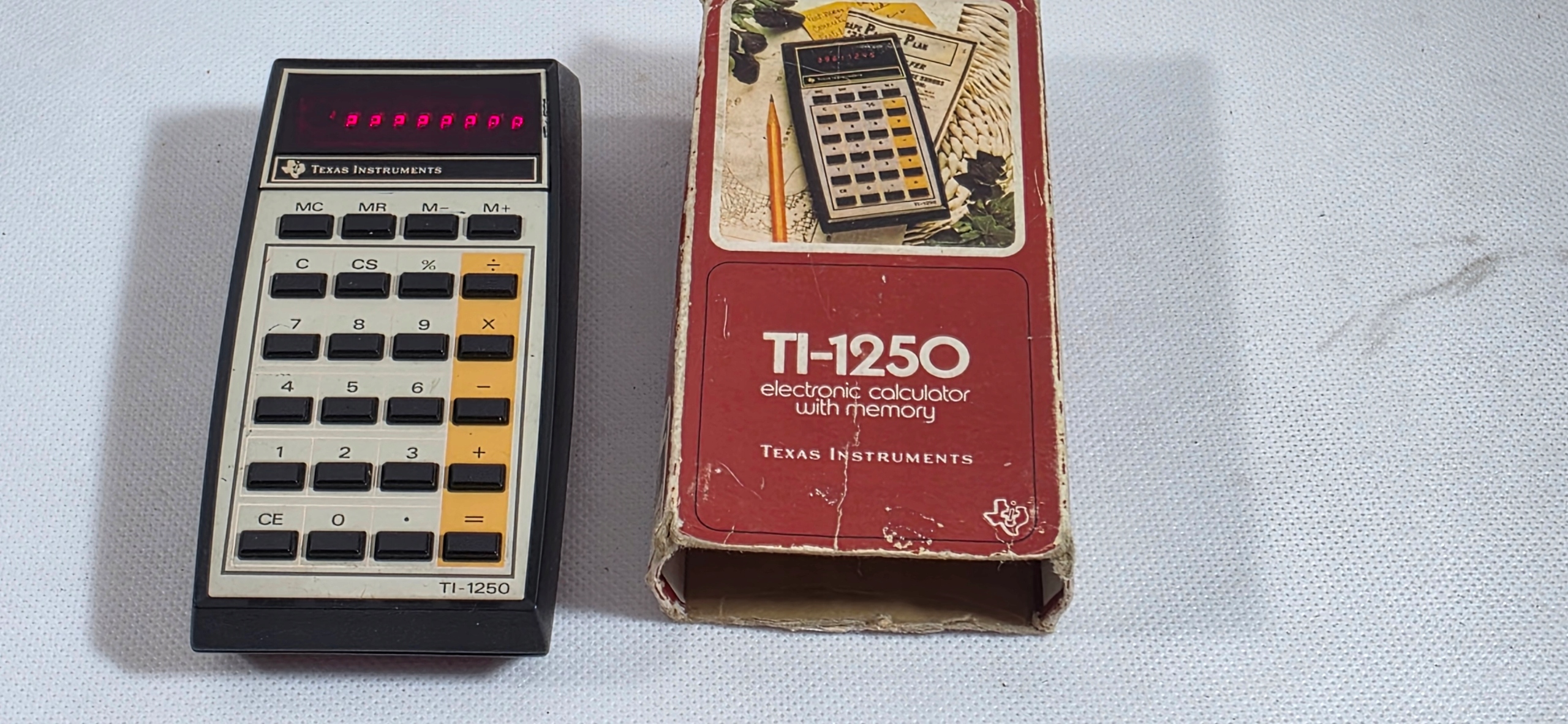 STARY KOLEKCJONERSKI KALKULATOR TEXAS INSTRUMENTS TI-1250