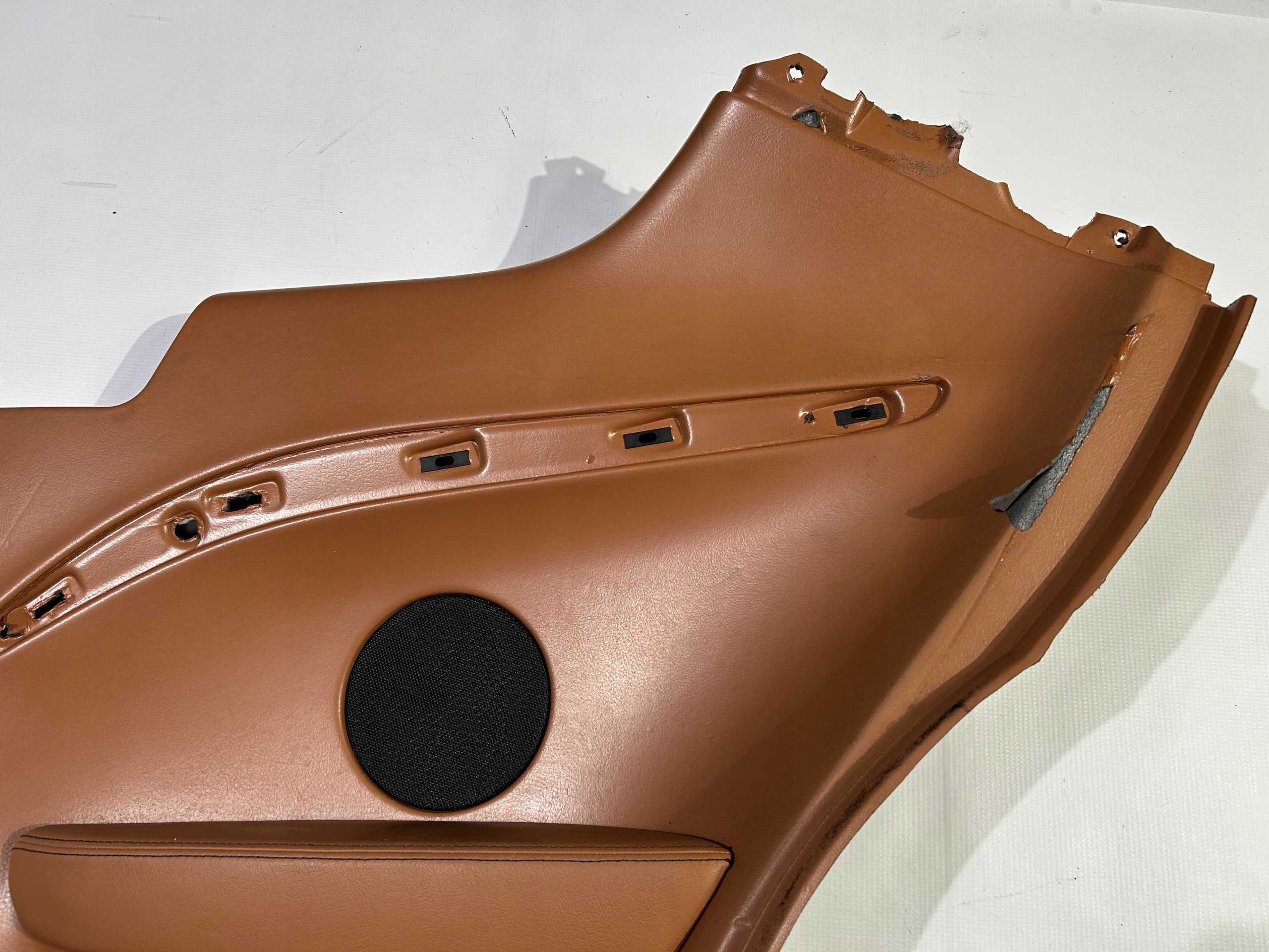 upholstery side tynych right Maserati GranTurismo 2008r