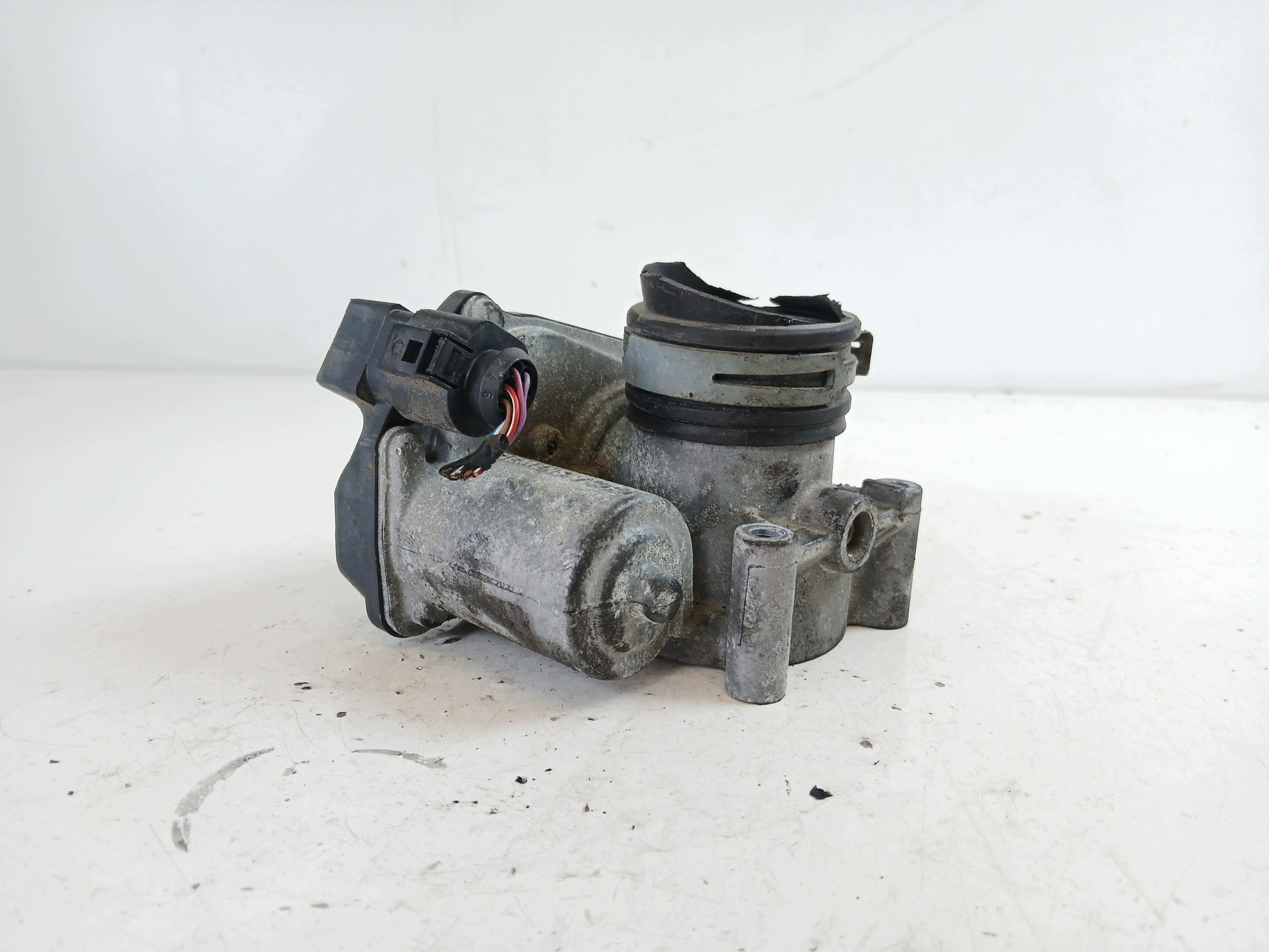 SKODA FABIA II 1.2 throttle flap 03D133062E