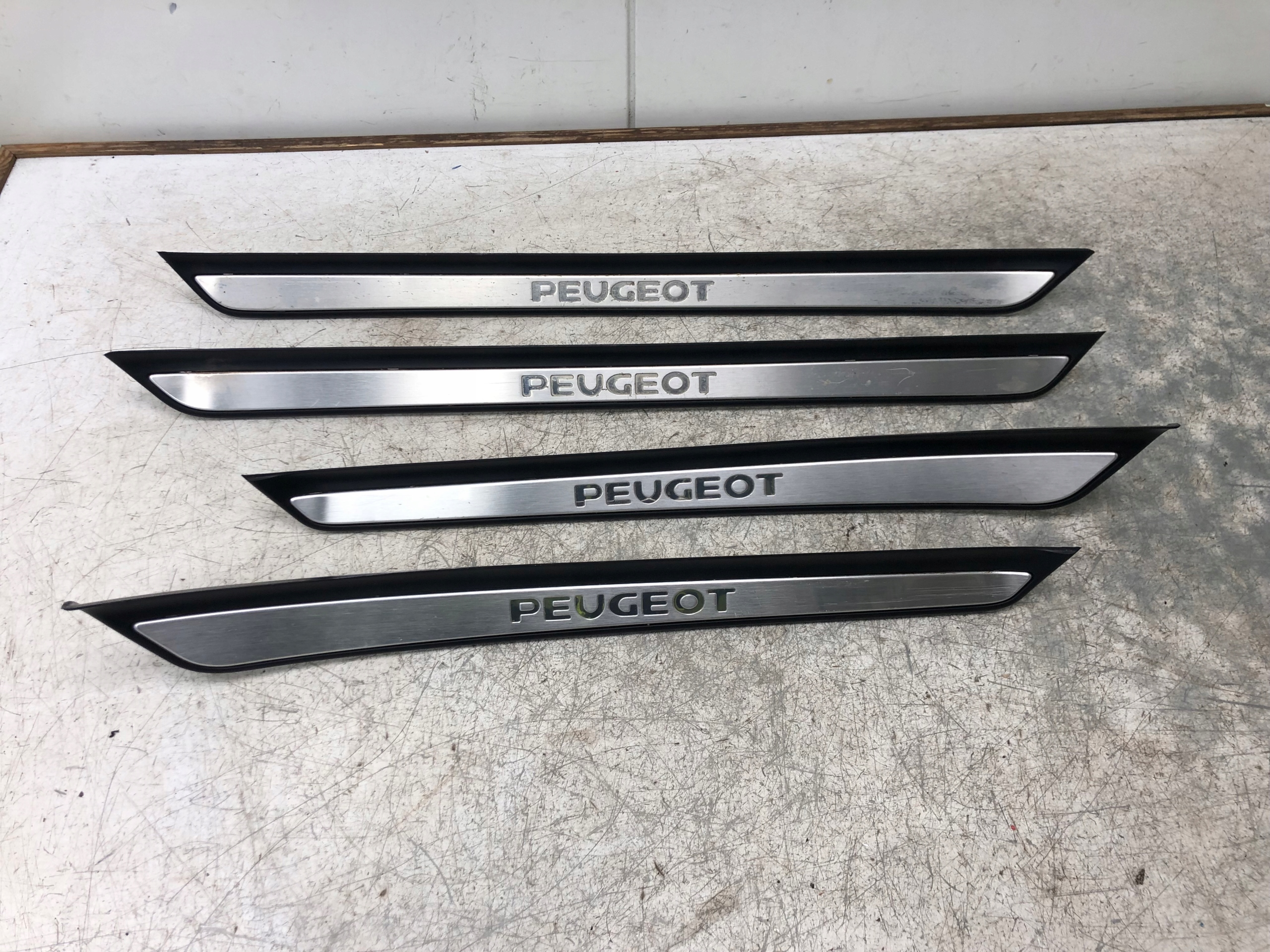 moulding threshold PEUGEOT 607 LIFT KOMPLET