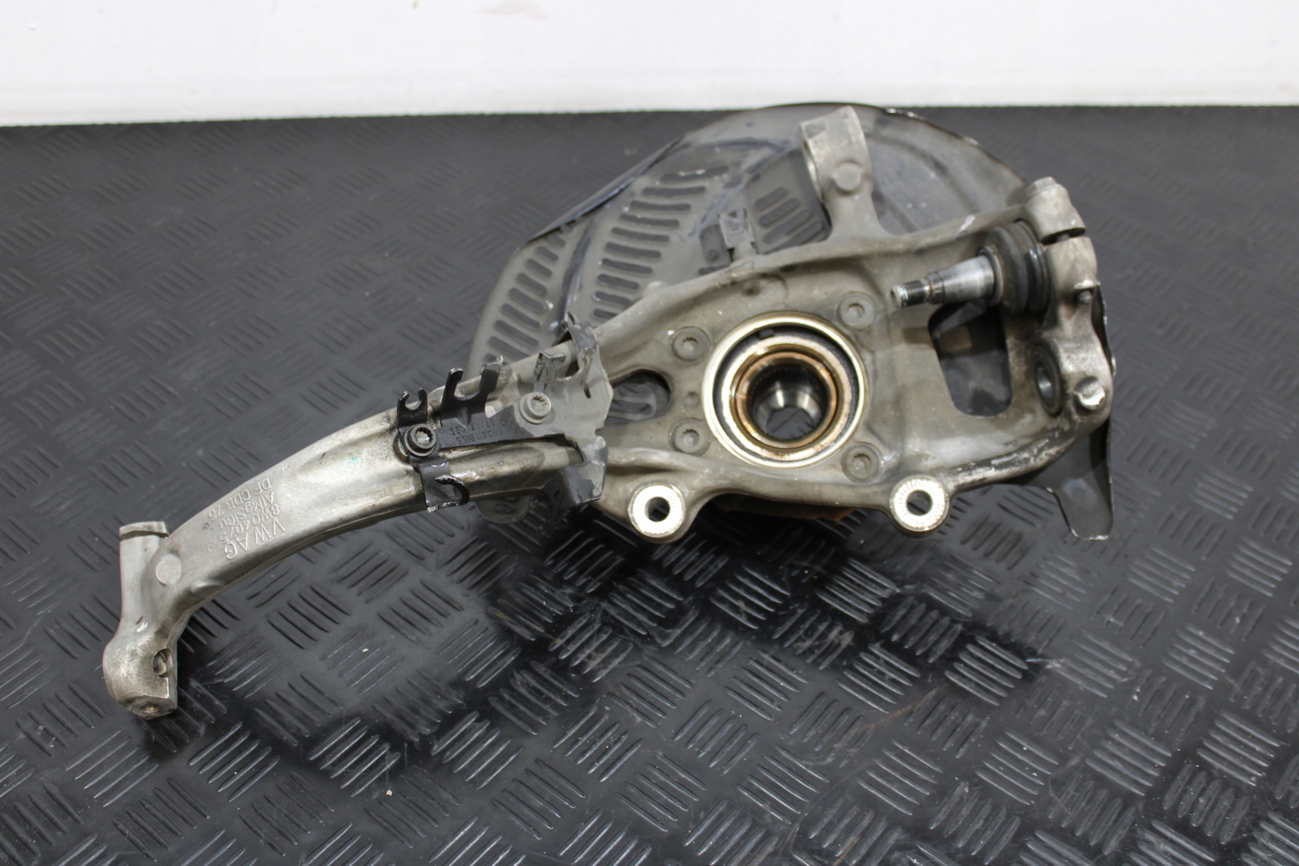 swing left front 8W0407559 AUDI A4 B9 8W0 8W9 ALLROAD