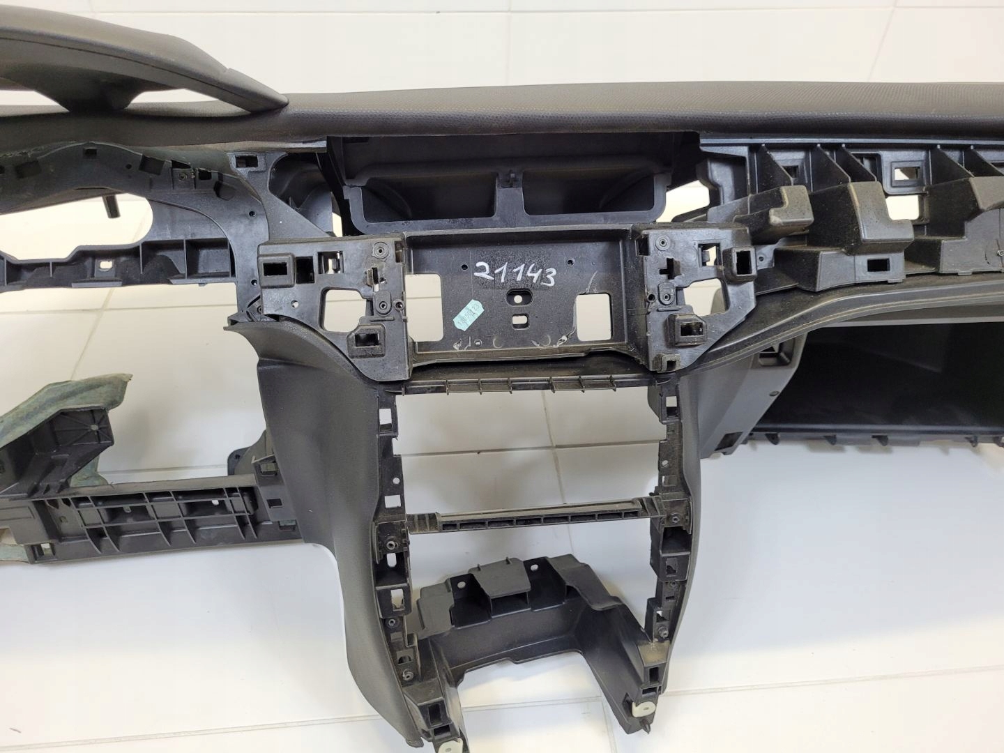 dashboard instrument panel console Citroen DS3 2019 9684151577