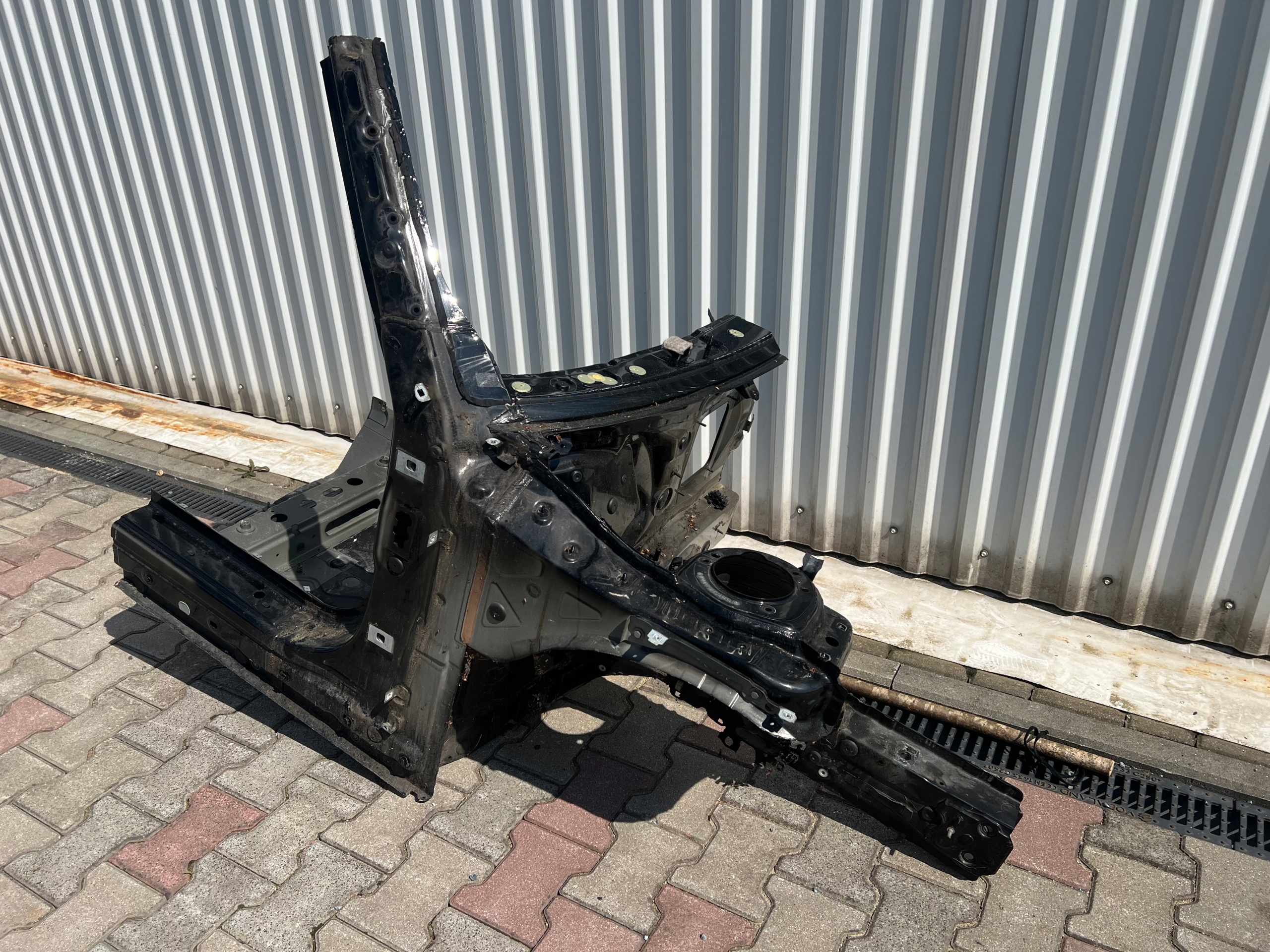 PODŁUŻNICA FARTUCH ĆWIARTKA PRAWA PRZÓD MINI COOPER F56 A94 Producent części Mini OE