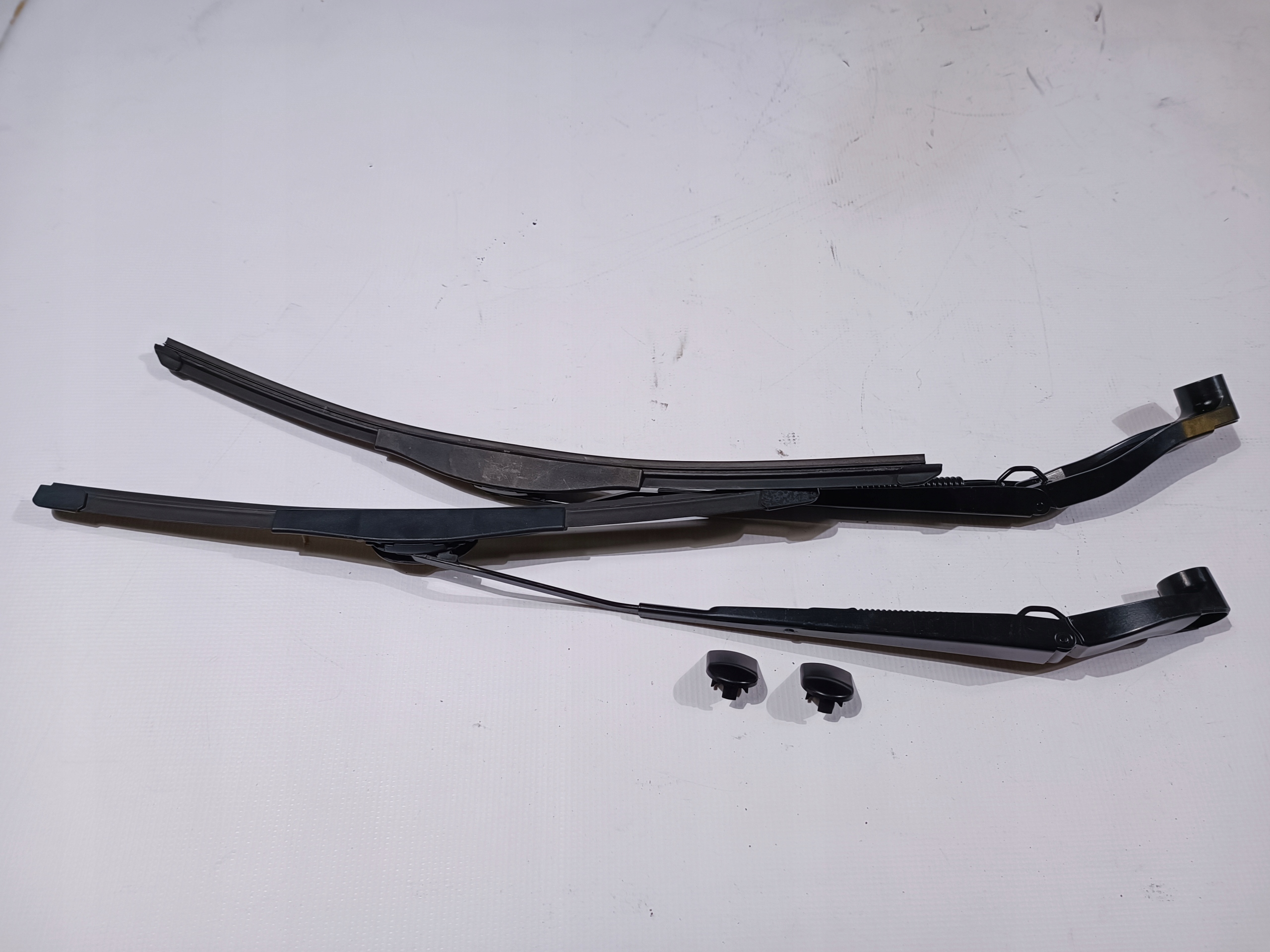 wiper arm komplet Chevrolet Camaro 2016
