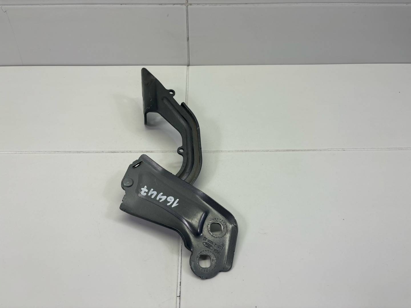 hinge bonnets right side Ford Kuga 2 2016 BM51-A16800-AD
