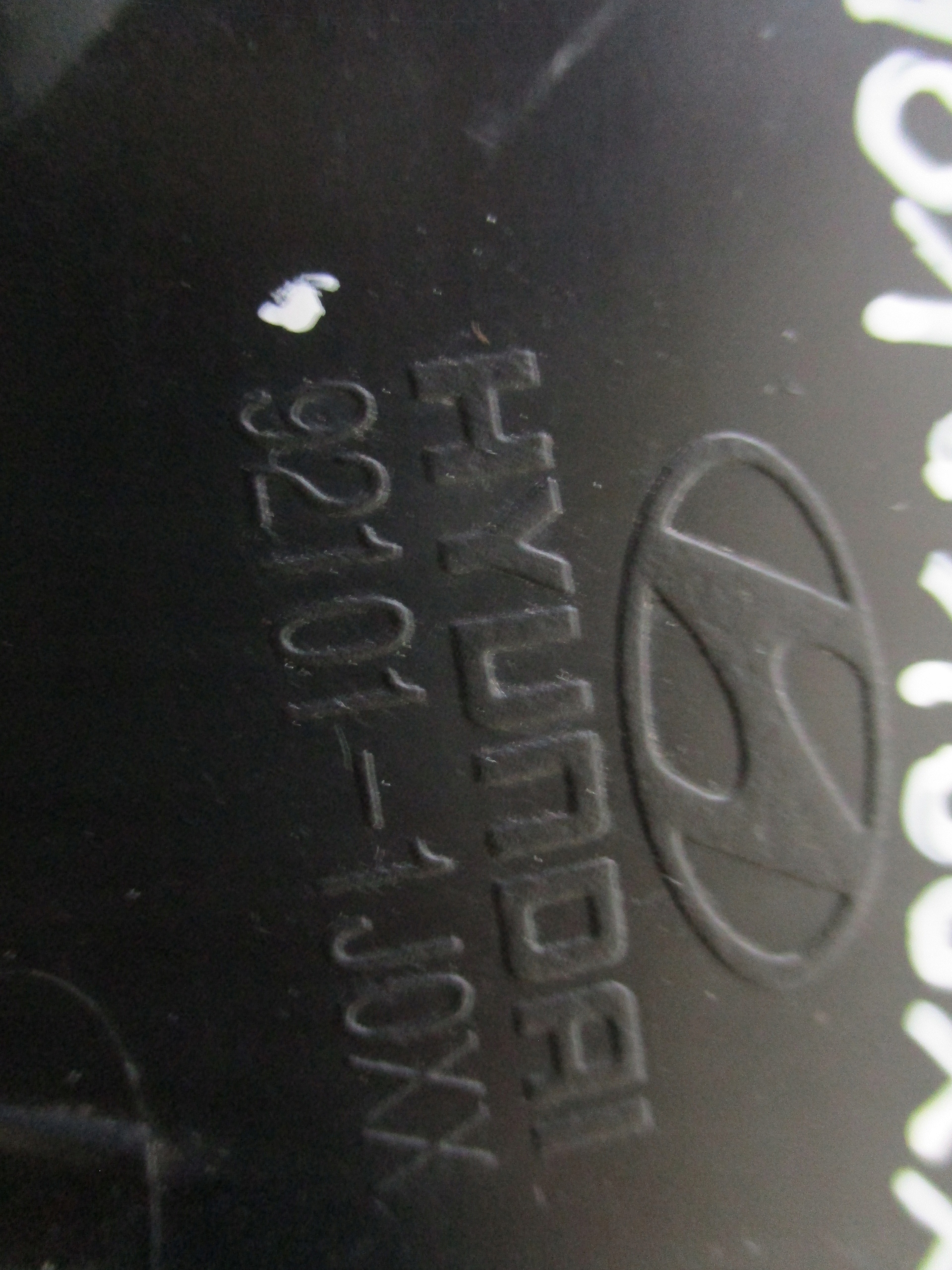 light left front Hyundai i20 08r- 92101-1J0XX