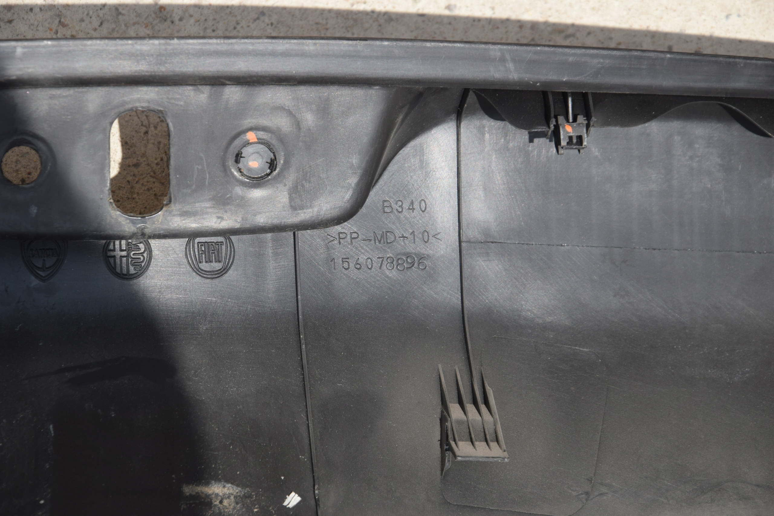 ALFA ROMEO GIULIETTA OSŁONA PASA TYLNEGO 156078896 Typ samochodu Samochody osobowe