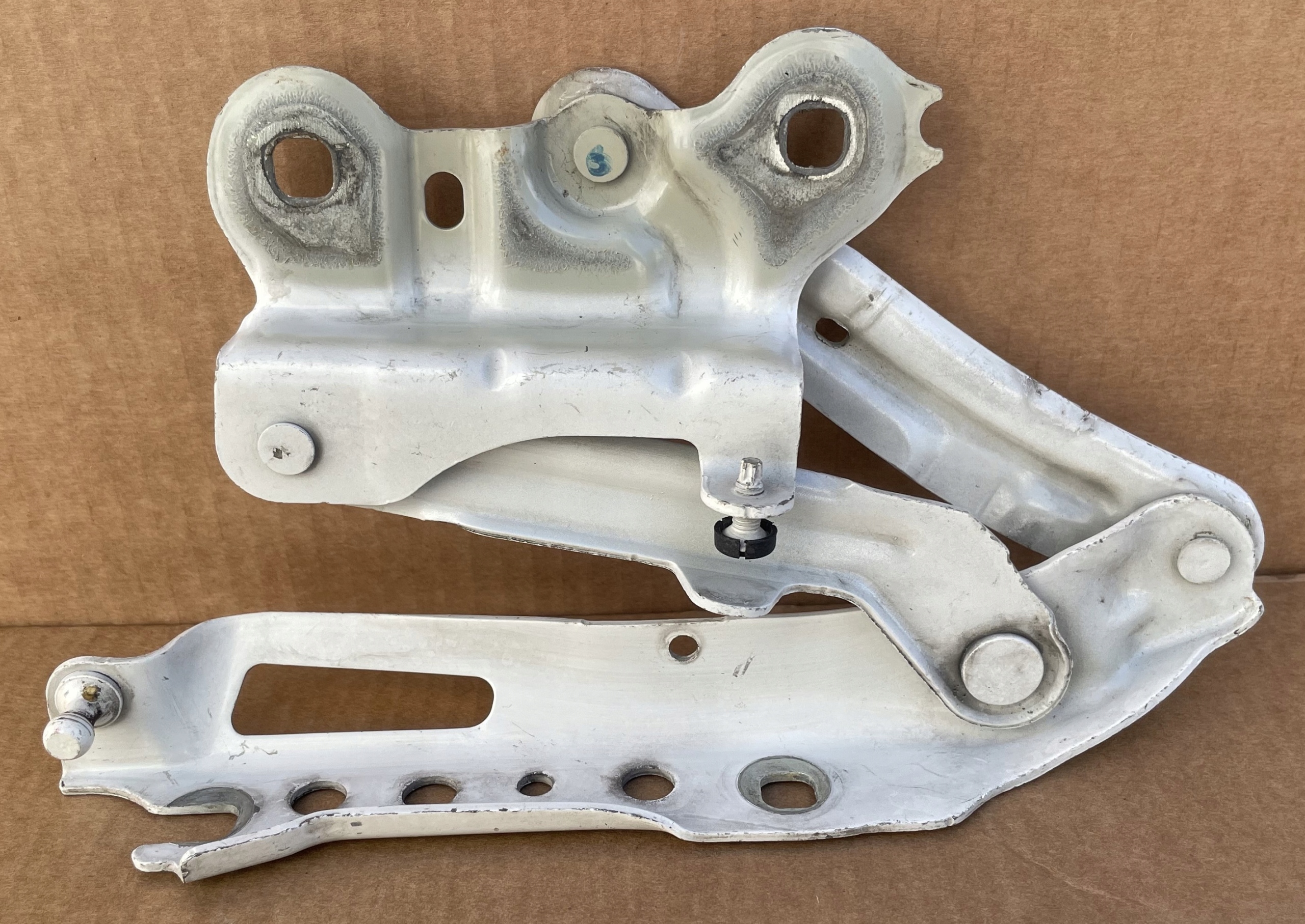 hinge bonnets SKODA SUPERB III 2015-2024 W colour LS9R 3V0823301 left