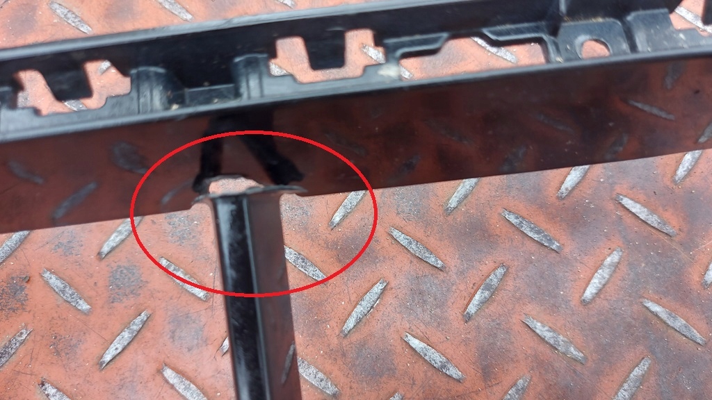 grid of a bumper central front front lower BMW 5 G60 G61 m-packet 22