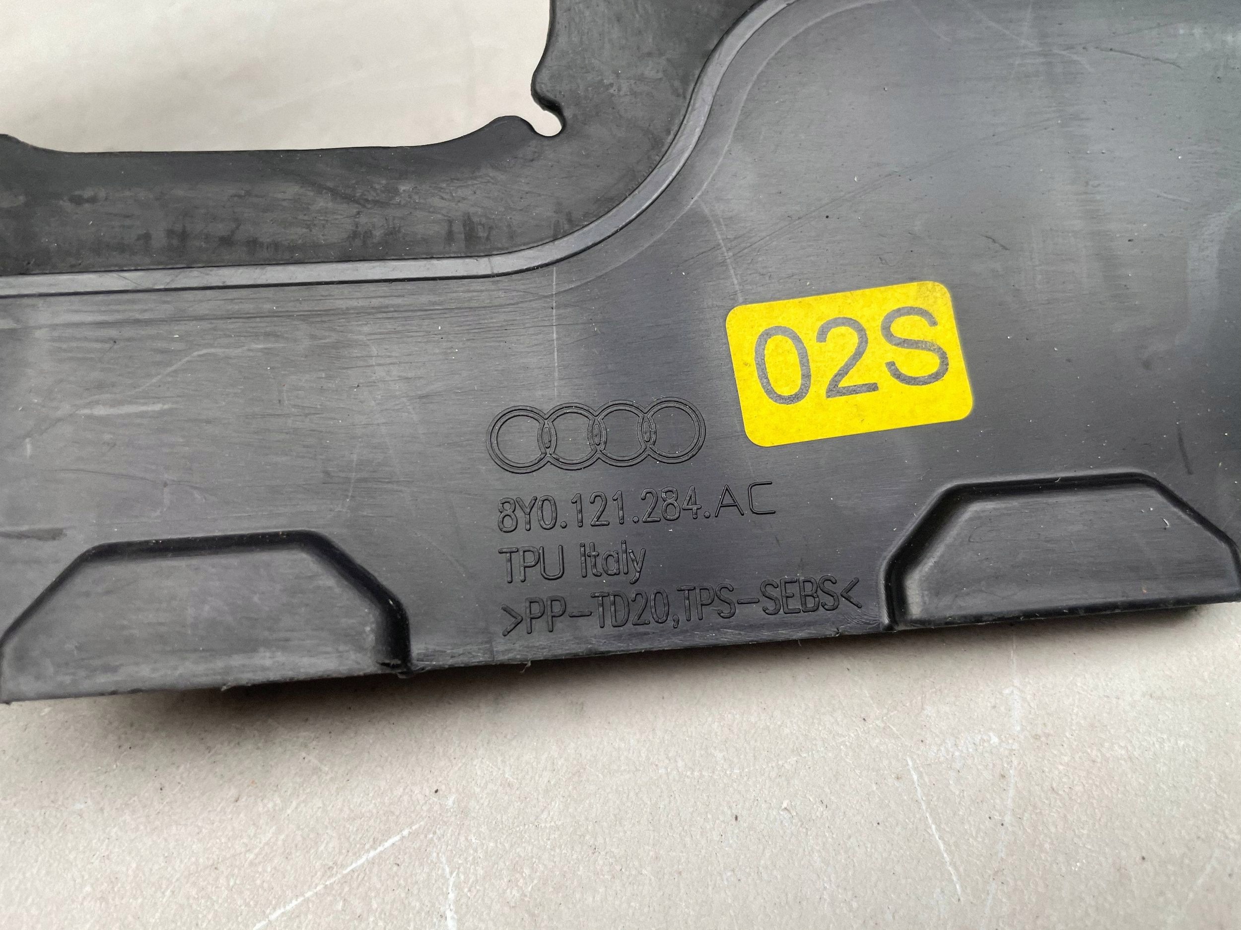 luftansaugkanal AUDI A3 8Y 8Y0121284AC @M
