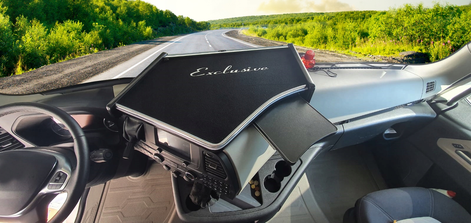 PÓŁKA RTV TIR FORD F-MAX FMAX ŚRODKOWA + BLACIK EAN (GTIN) 5905326770062