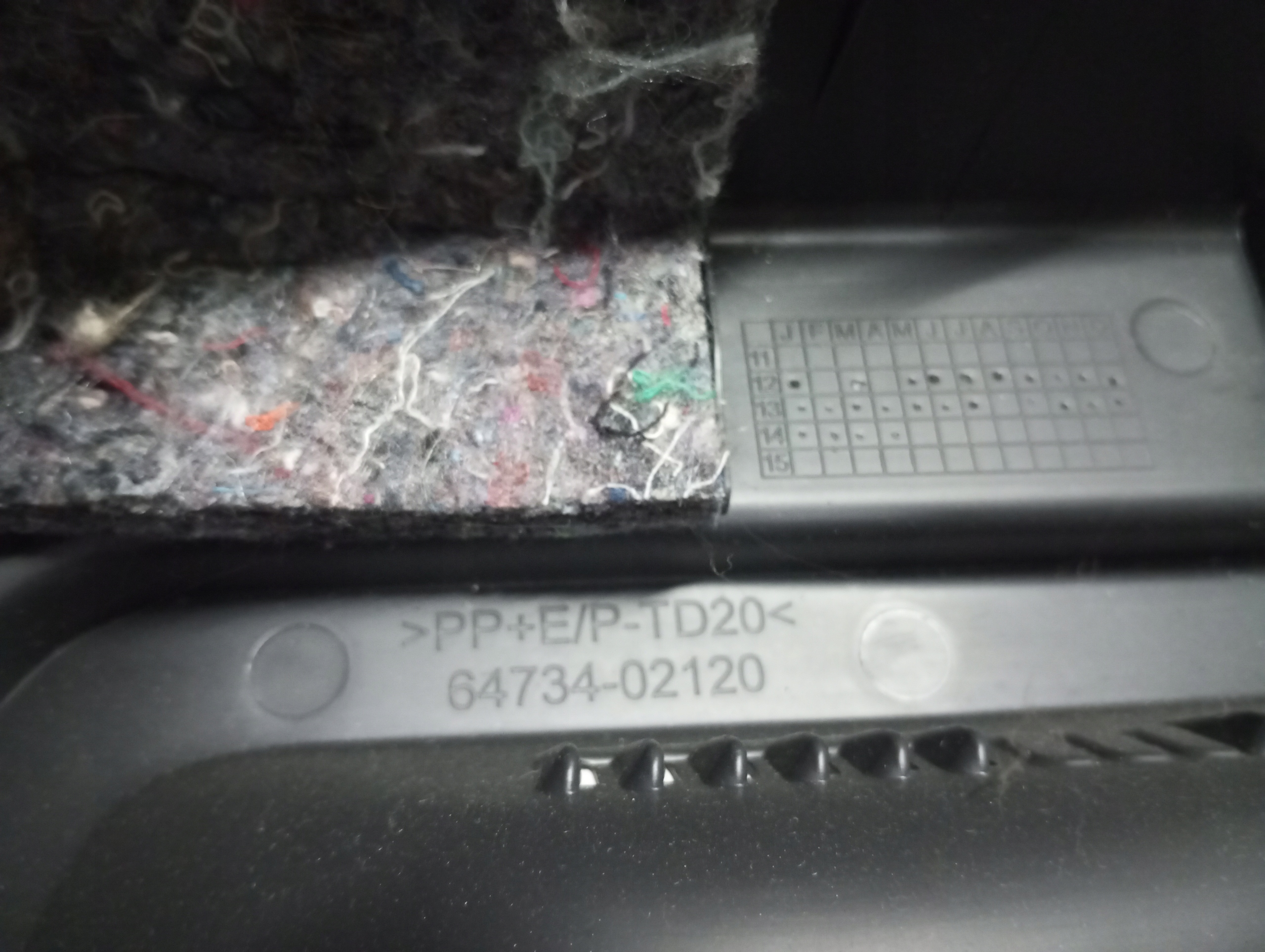 boot upholstery TOYOTA AURIS 64734-02120