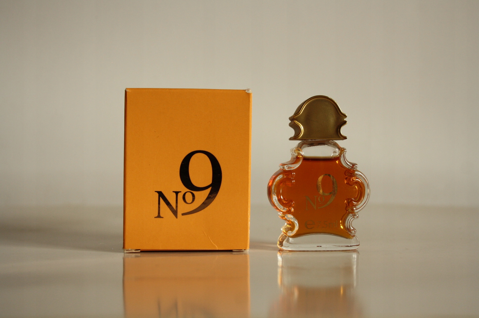 PERFUMY KOLEKCJONERSKA MINIATURA LR INTERNATIONAL No 9 EDP (7,5 ML)