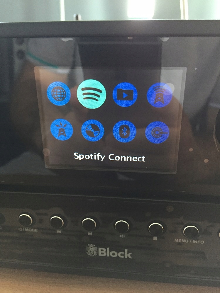 BLOCK SR-100 Radio z CD DAB+ FM Internetowe 40W Model SR-100 black