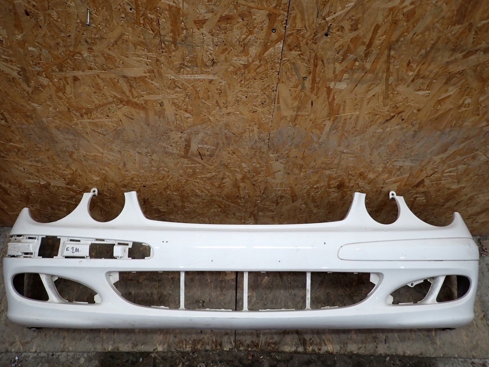 bumper front front MERCEDES E KLASA 211 2002-2005R A2118800040 CLASSIC