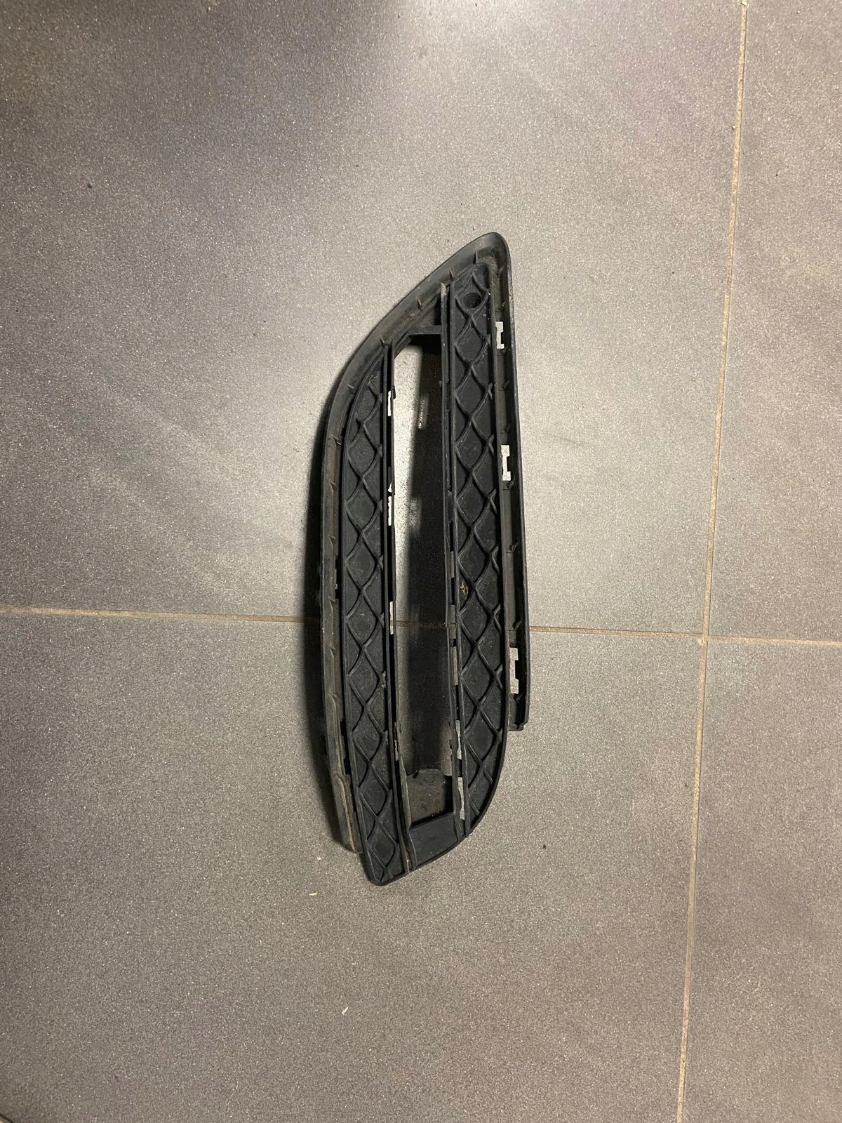 MERCEDES B-class W246 grid left front A2468850622