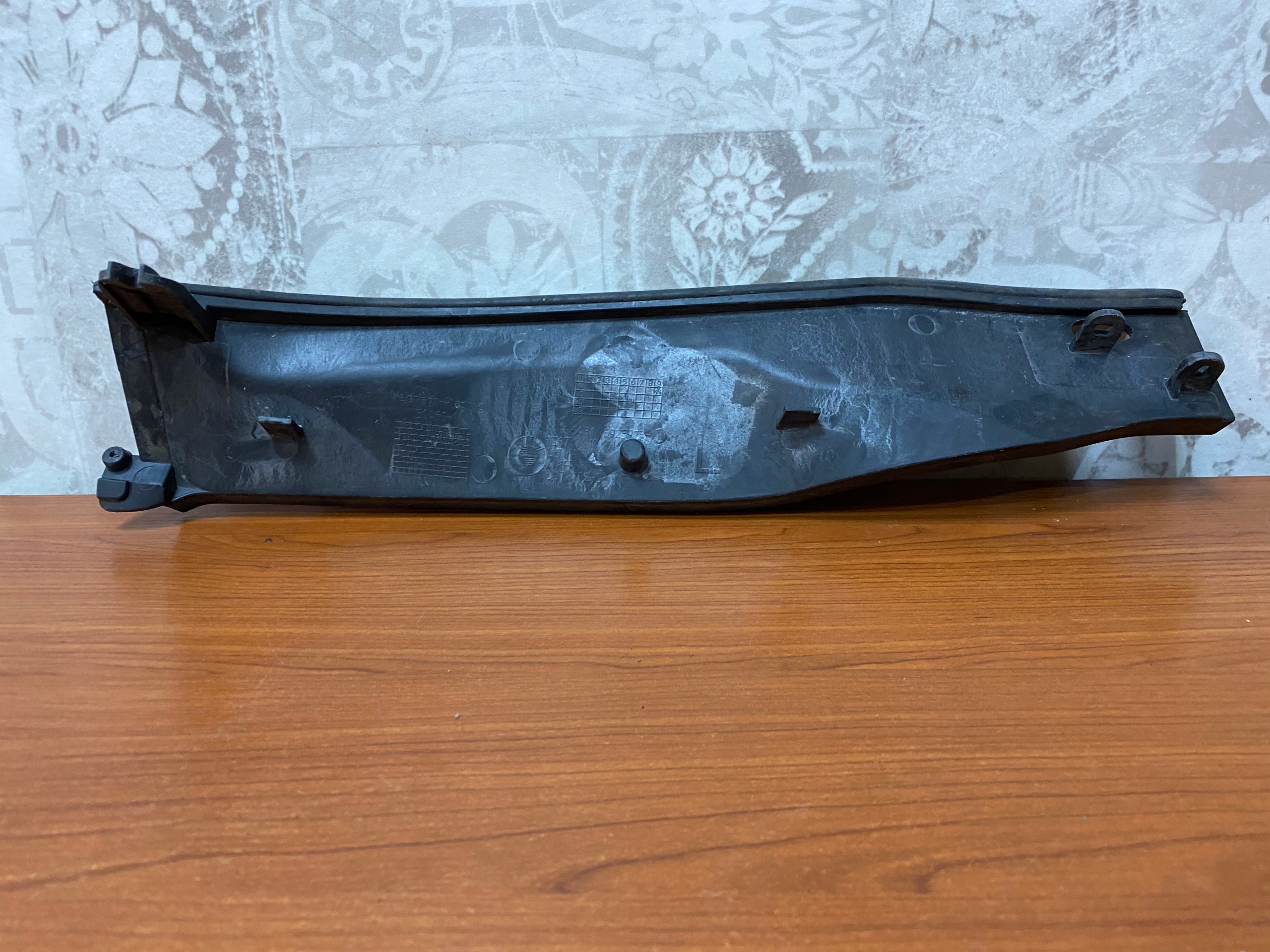 cover under the window left BMW E81 E84 E90 E91 LCI M3