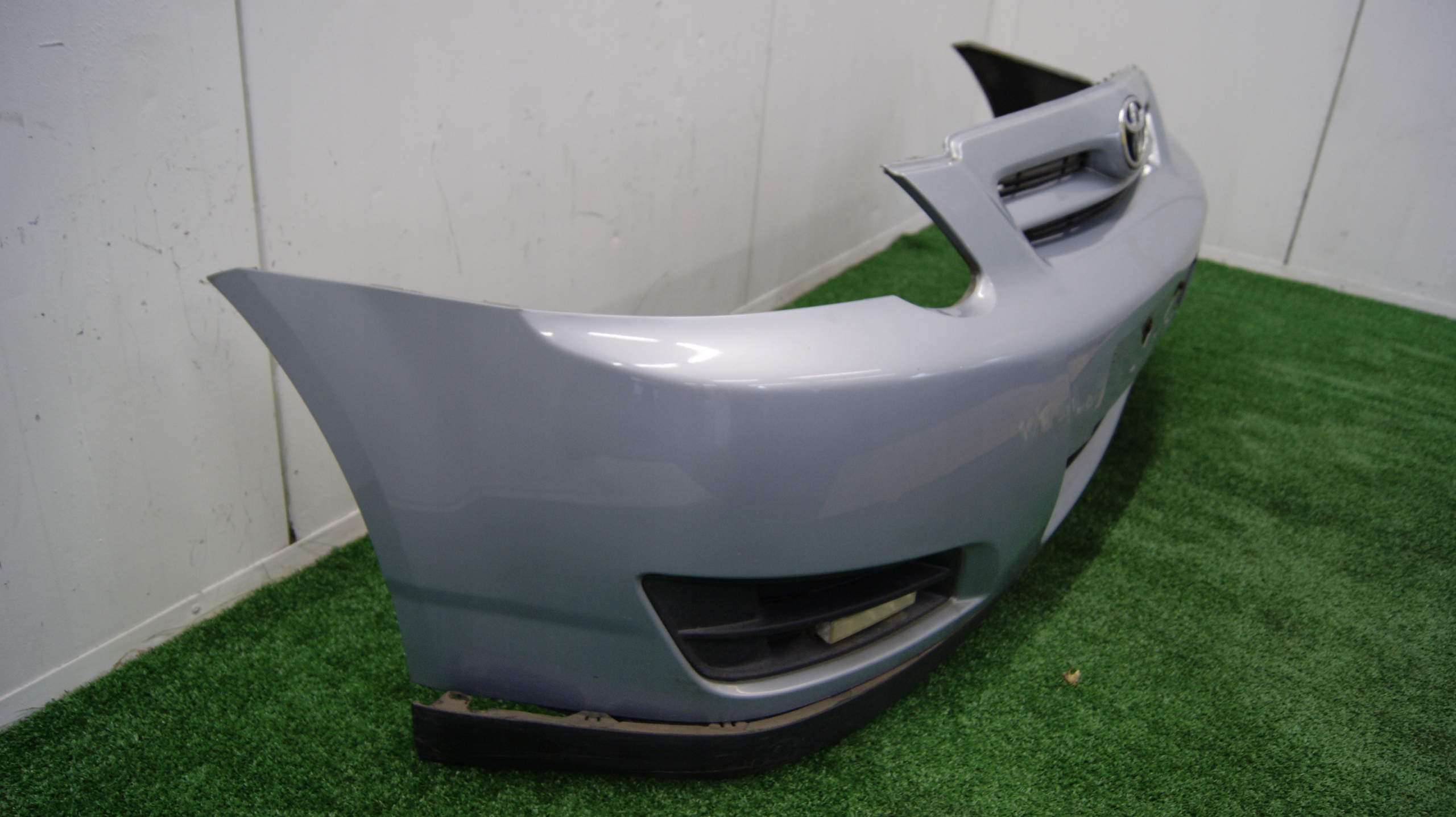 bumper front front TOYOTA COROLLA E12 52119-01933
