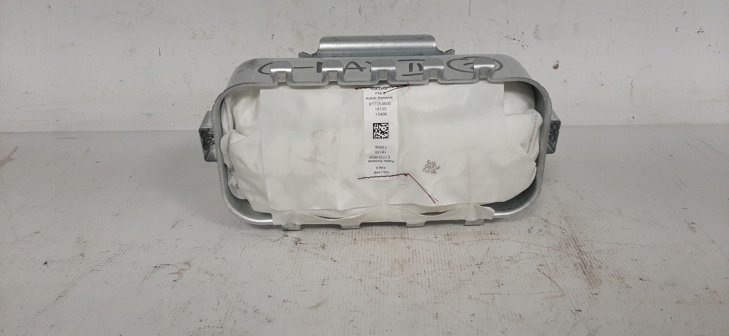 подушка пассажира Ford OE em2b-r044a74