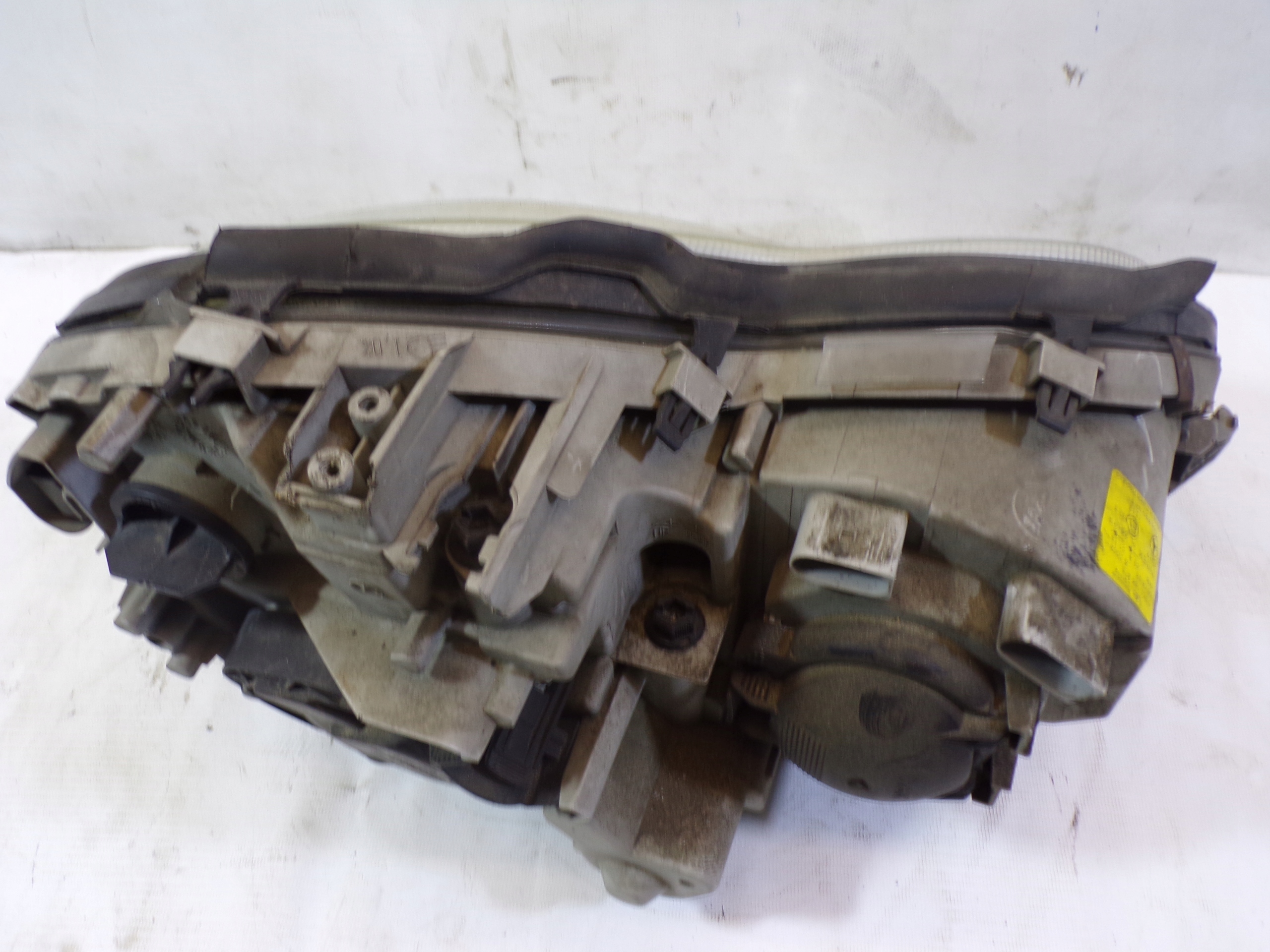 light front front left MERCEDES W203 LIFT XENON (2)