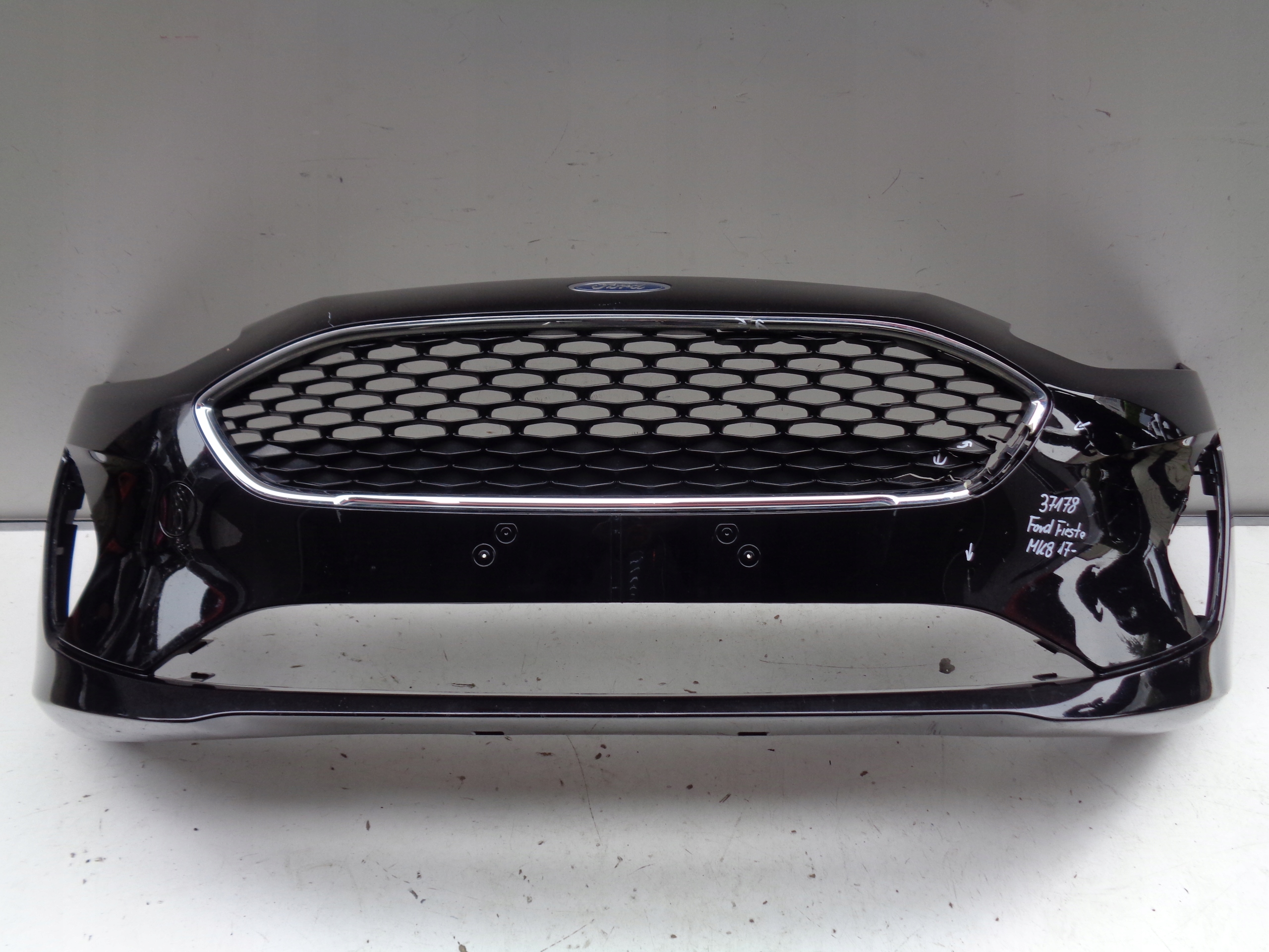 Frontstoßstange FORD FIESTA MK8 17- NR 37178