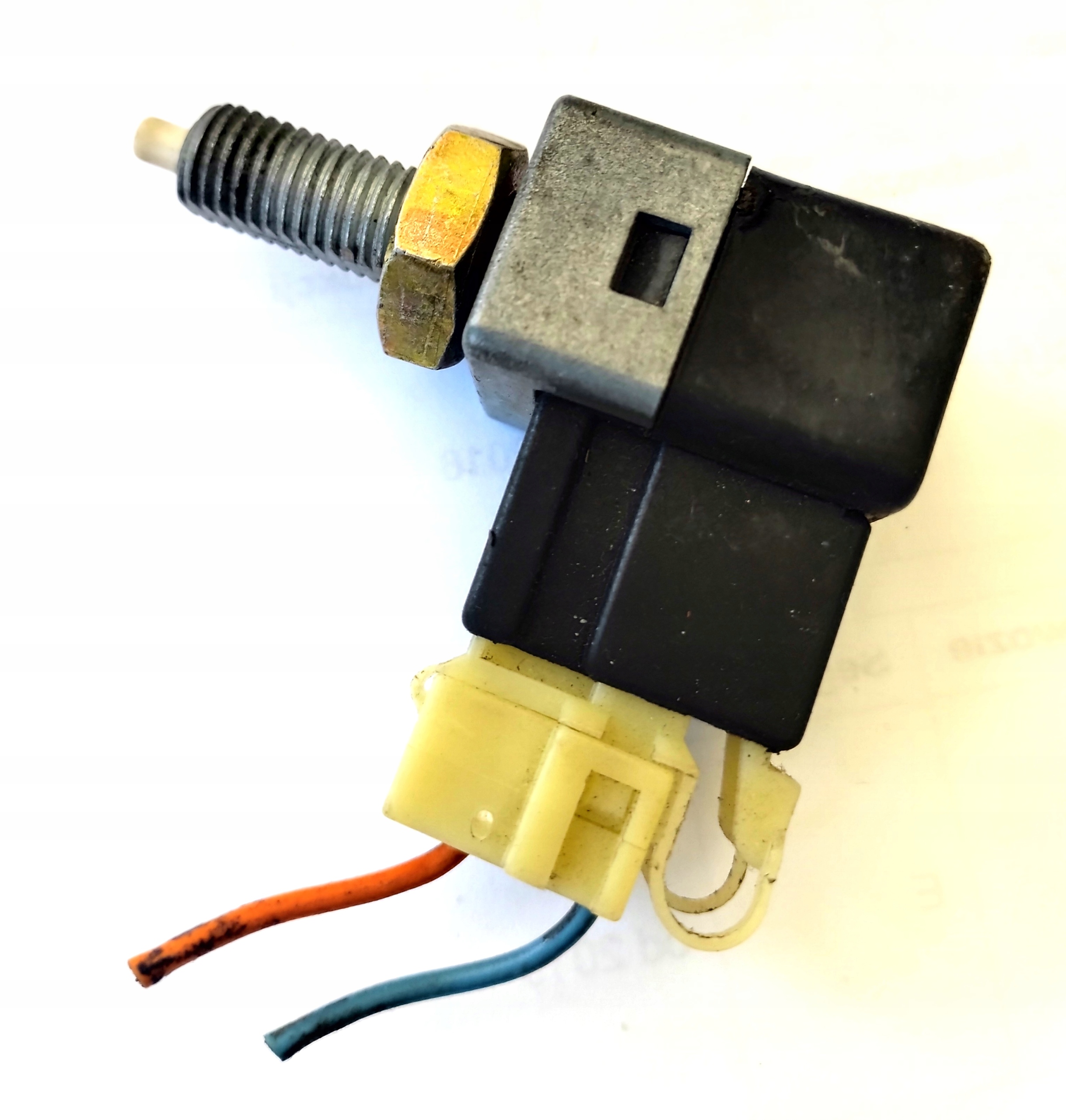 KIA MAGENTIS 01-06r CZUJNIK PEDAŁU HAMULCA STOPU SPRZĘGŁA