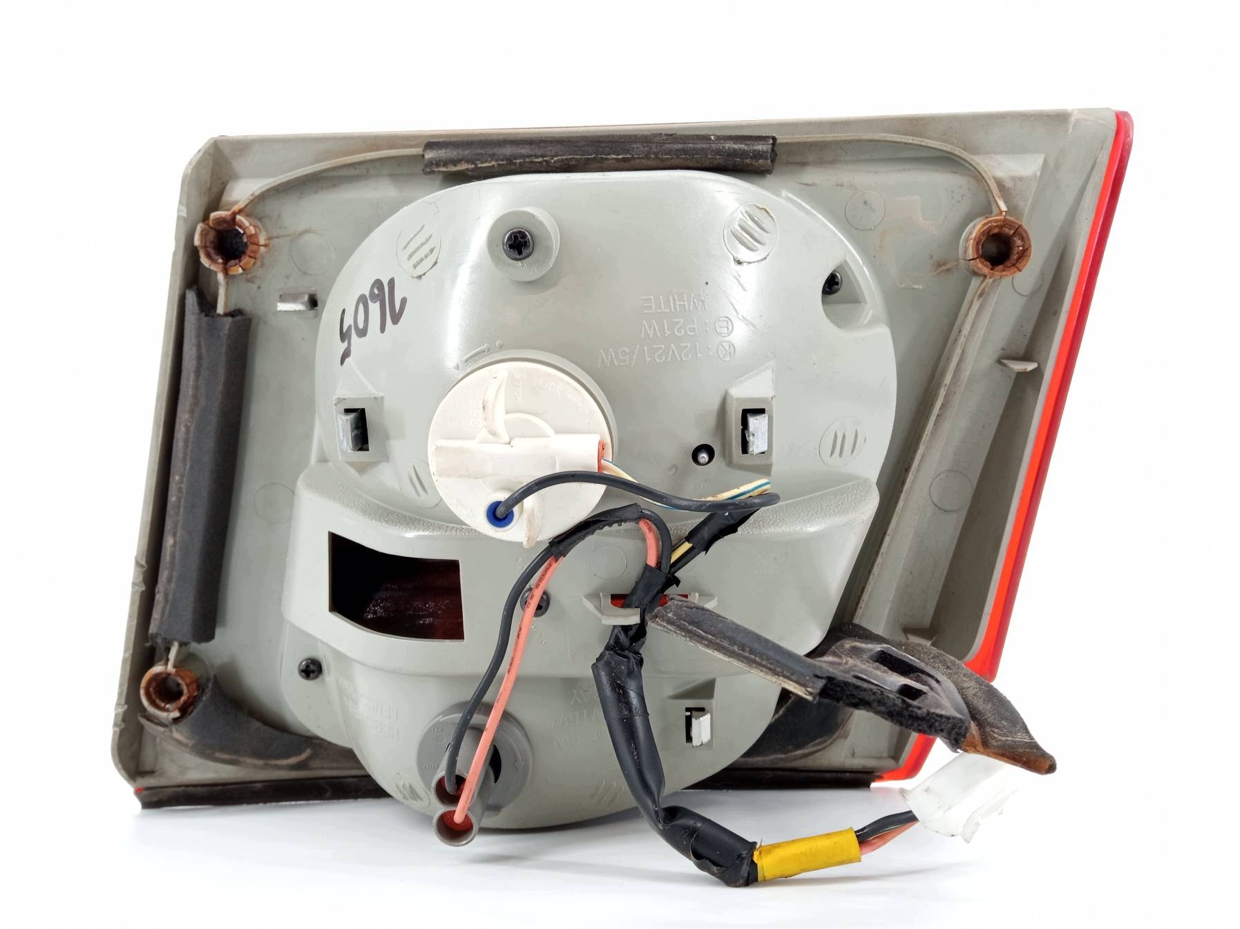 light rear part to the bonnet left Kia Carens II (2006-2012)