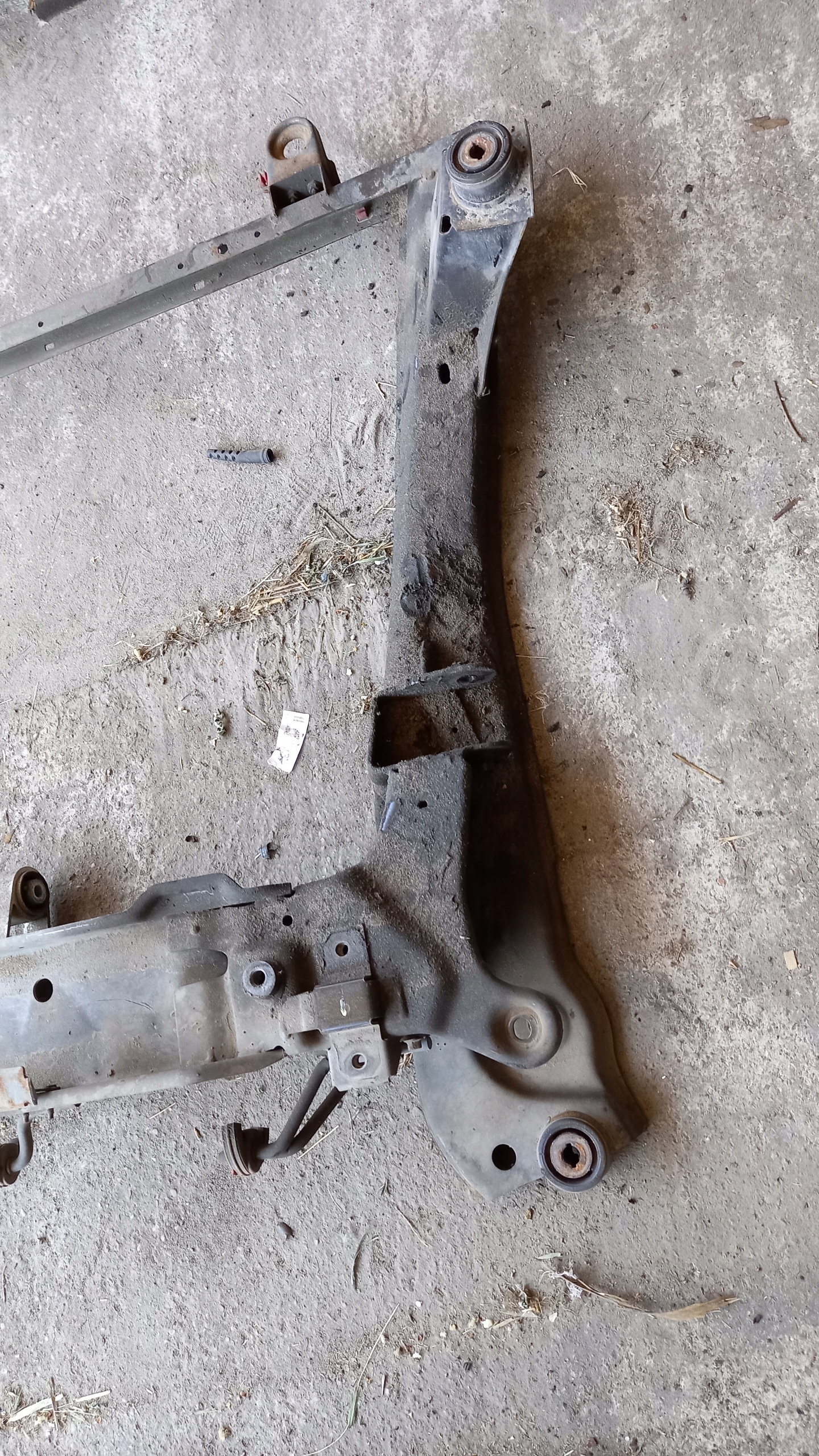 САЛАЗКИ ДВИГАТЕЛЯ FORD MONDEO MK3 2.0 B 00-07R