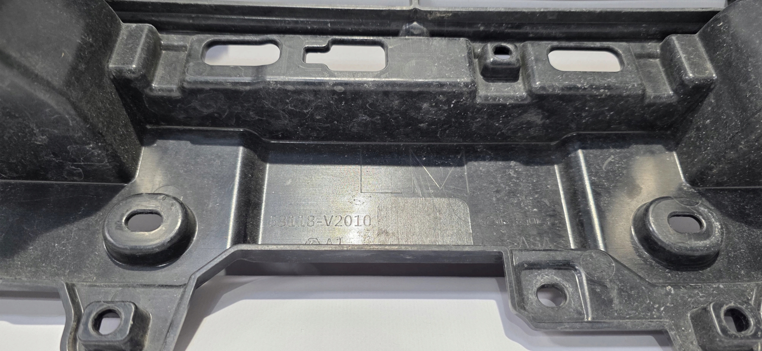 Support plaque Radiateur LEXUS LM 23- Original 53118-V2010