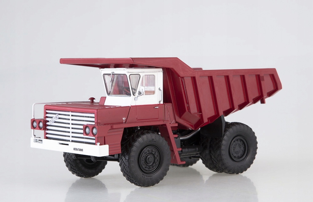 BelAZ-540 červenobílá 1:43 Speciální vydání DeAgostni