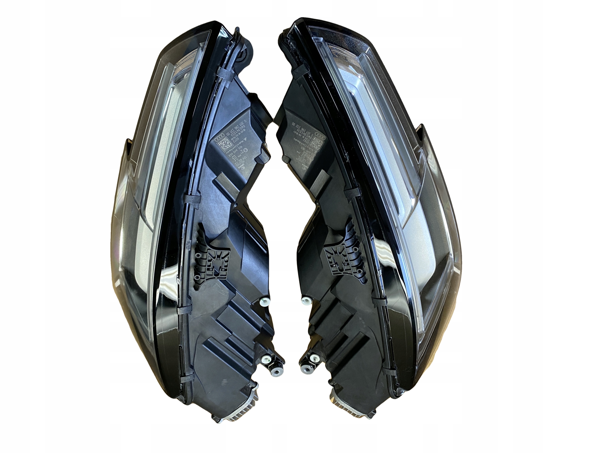 AUDI A4 8W B9 lights FULL LED 8W0941033