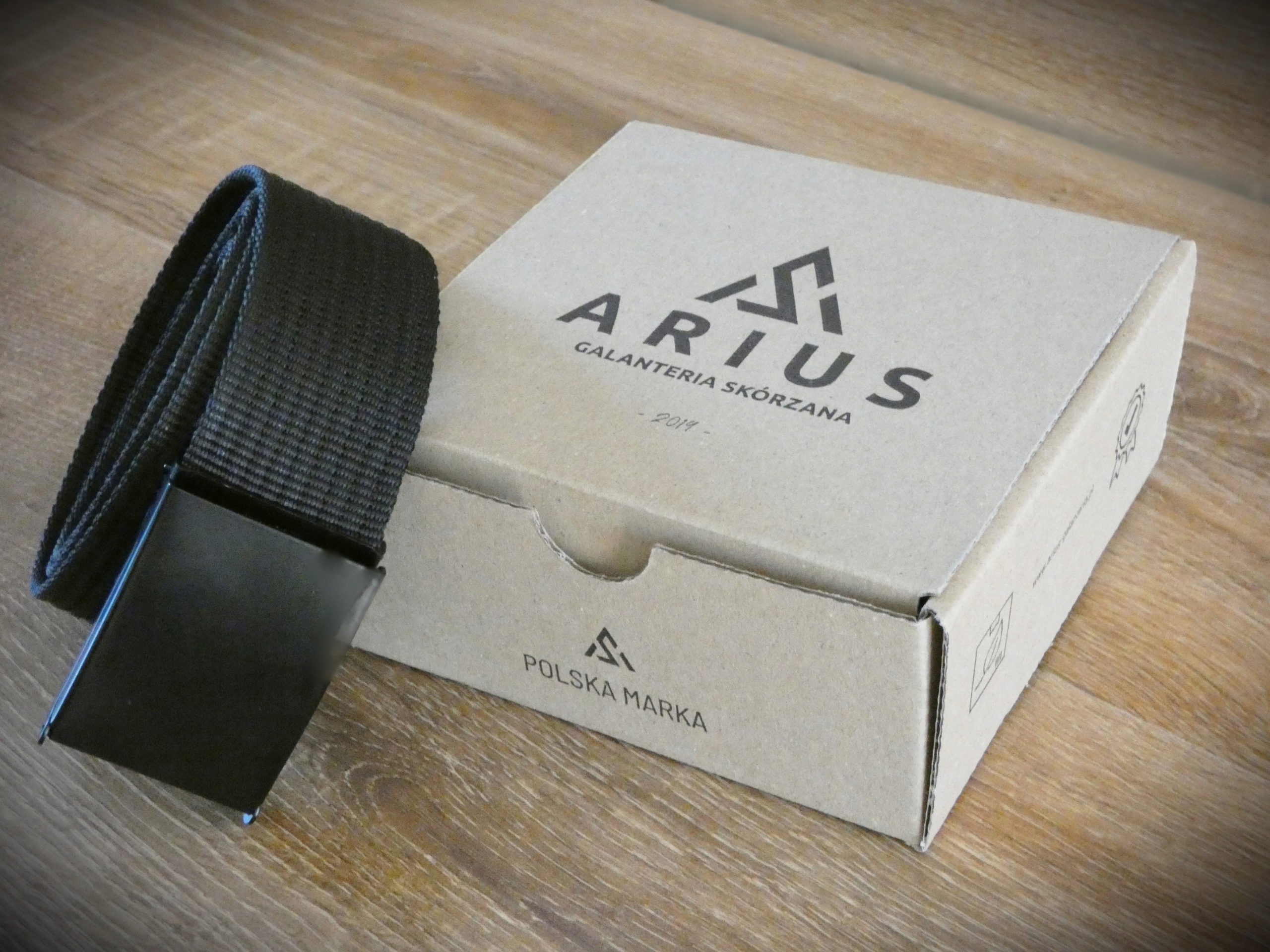 Pasek MĘSKI PARCIANY Mocny CZARNY krótki Klamra Zaciskowa Czarna Metalowa Maks. szerokość 4 cm