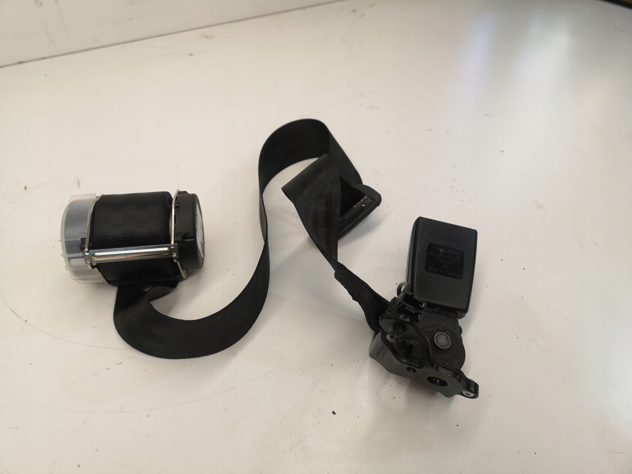 8V0857740 - Ремень безопасности задний AUDI A3 8V 8V0857807