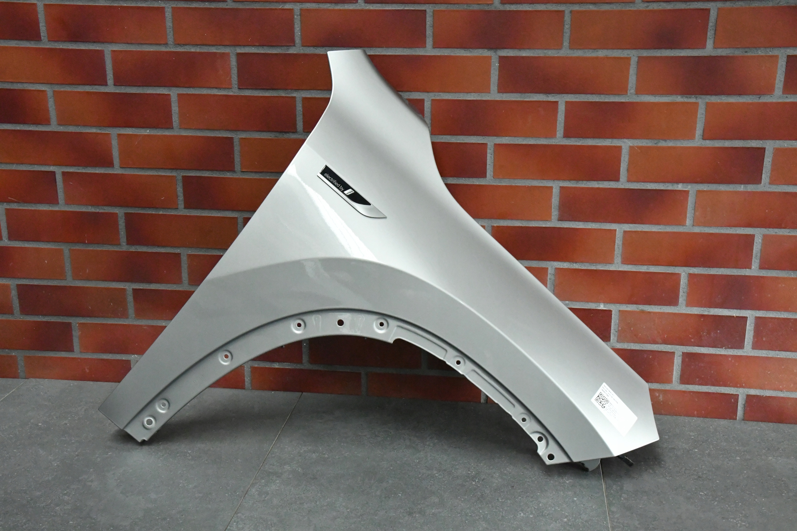 fender right front front BMW X1 U11