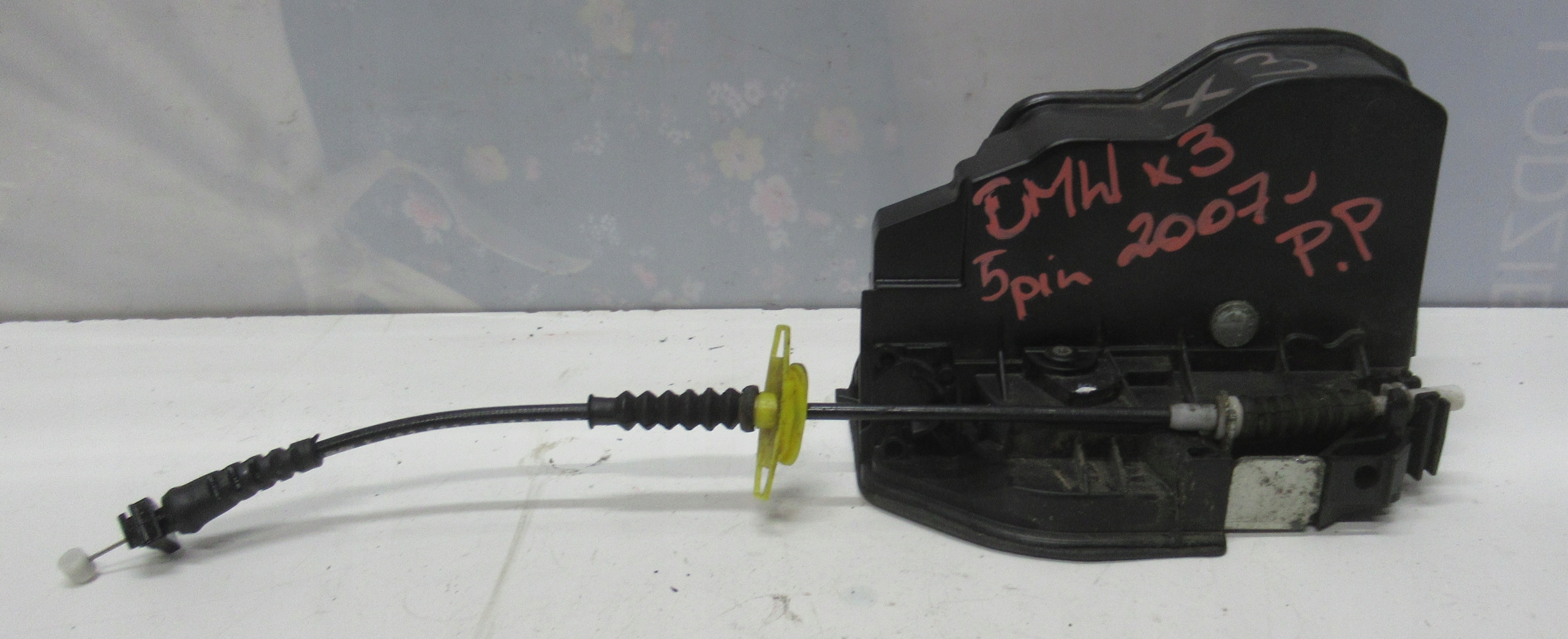 BMW X3 E83 2.0D lock front right 7202146 EUROPA