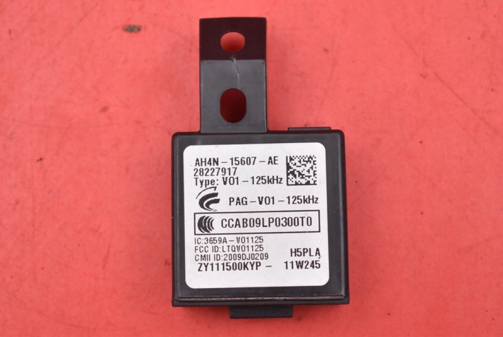 ignition key button AH4N-15607-AE 31318791 VOLVO S60 II 2.0 D3 163 KM