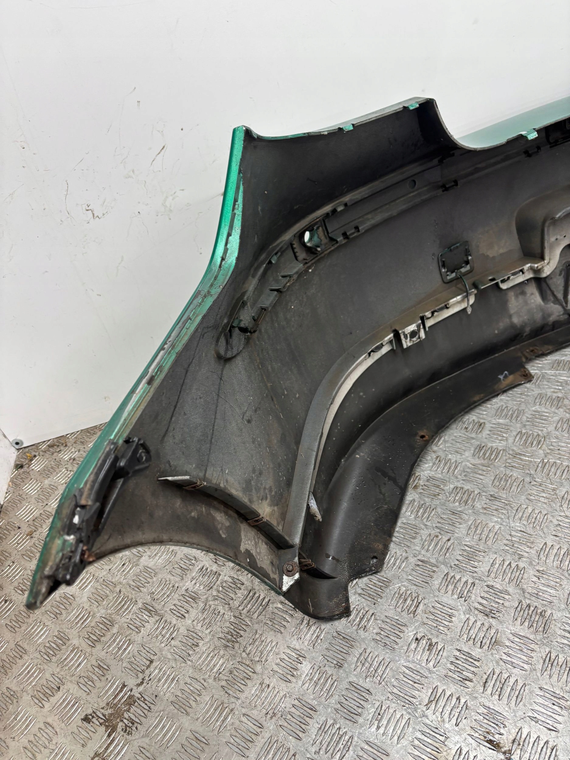 Stoßstange heck hinten BMW 1 E87 PDC