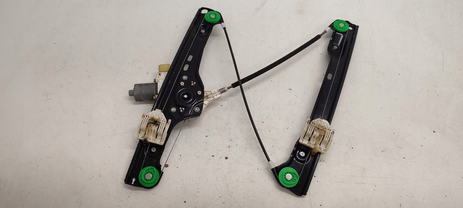 window regulator left front BMW E91 2,0