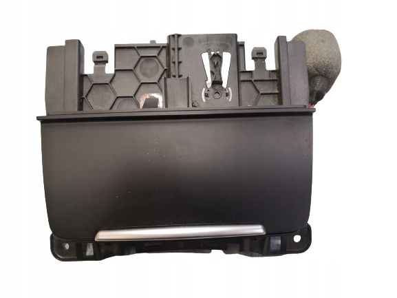 popolník AUDI A4 B8 8K0857951