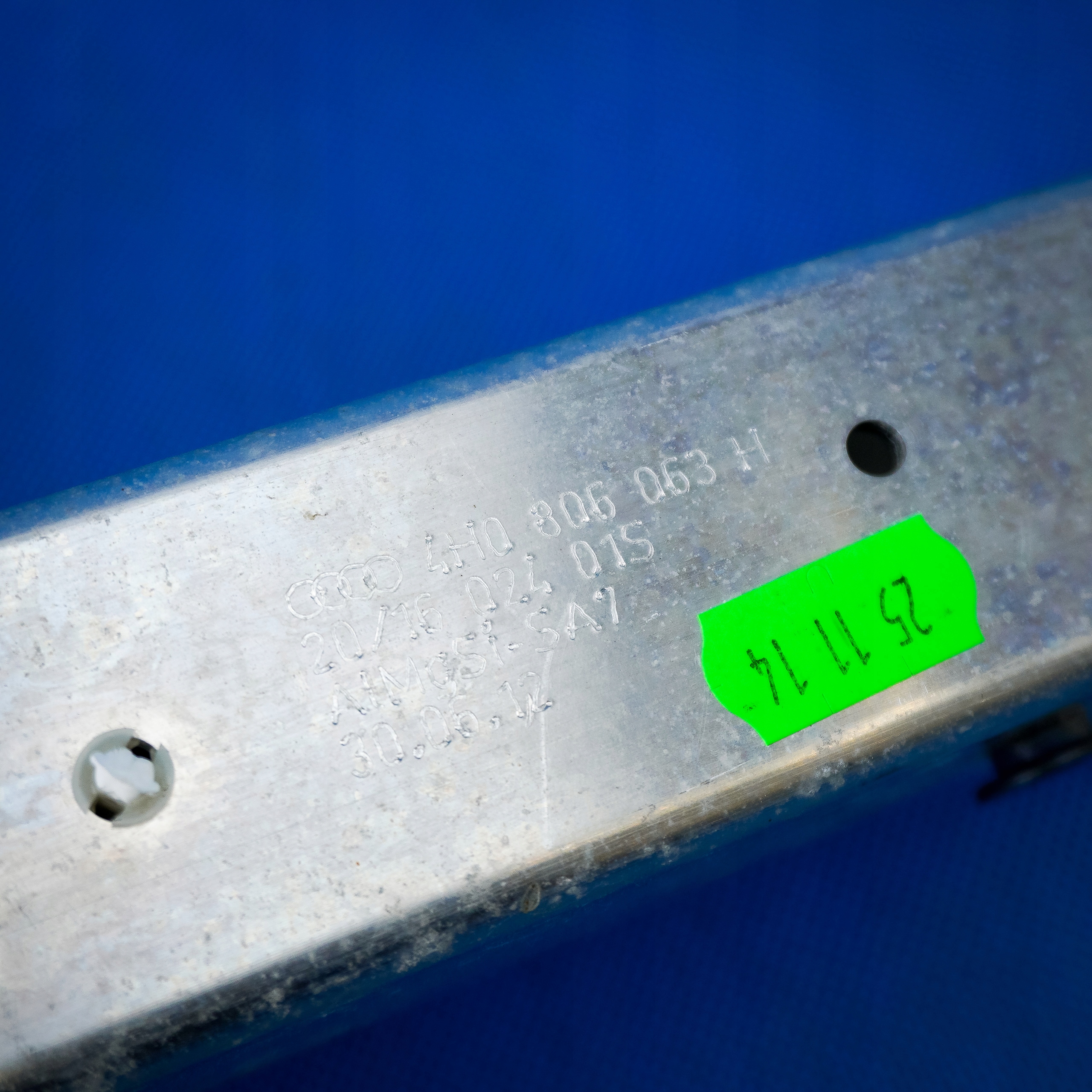 quarter beam tip left Audi A8 S8 4H 4H0806063H