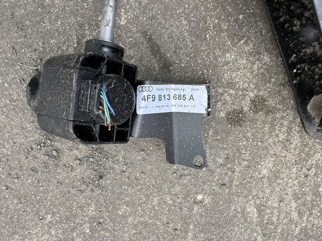 AUDI A6 C6 AVANT KOMBI tow WESTFALIA 4F9813685A