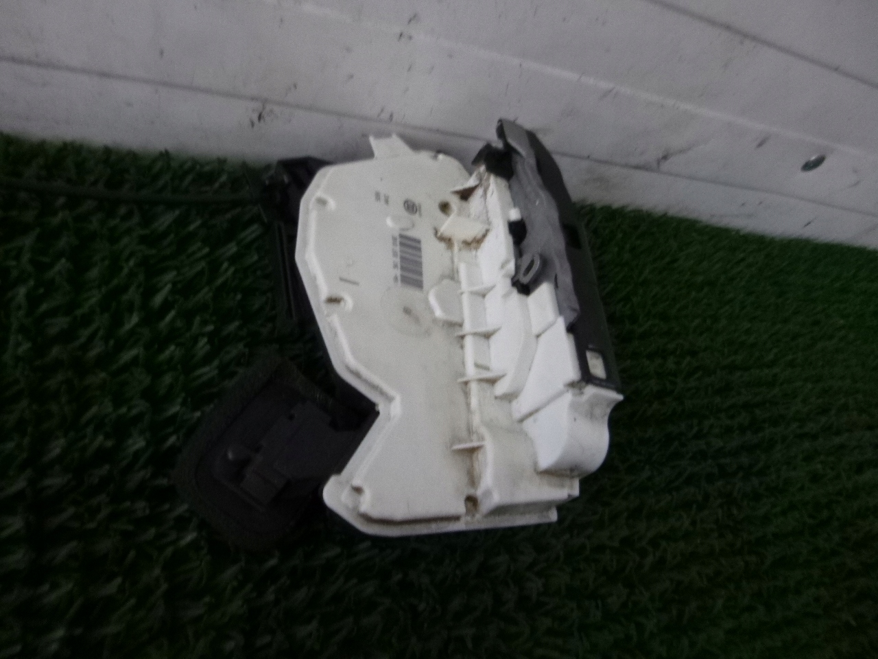 SEAT LEON III 5F 12- lock door front right EU