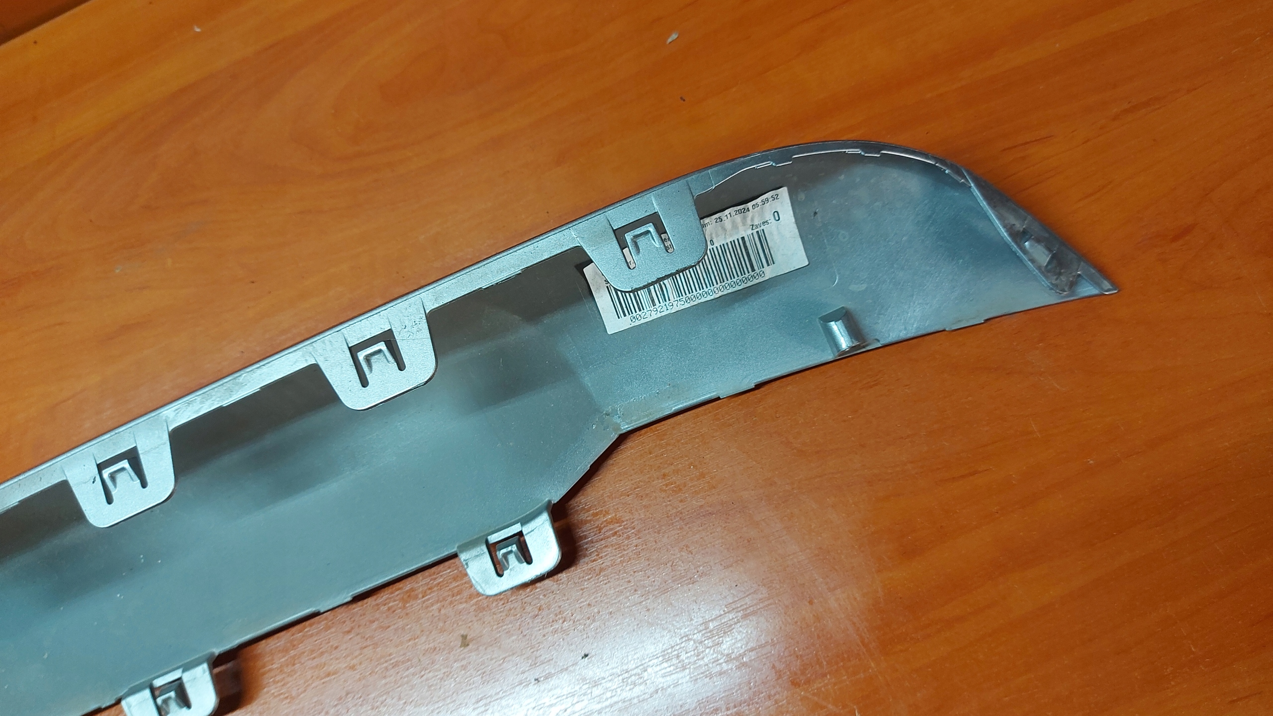 moulding cap of a bumper front front TOYOTA AYGO X 22