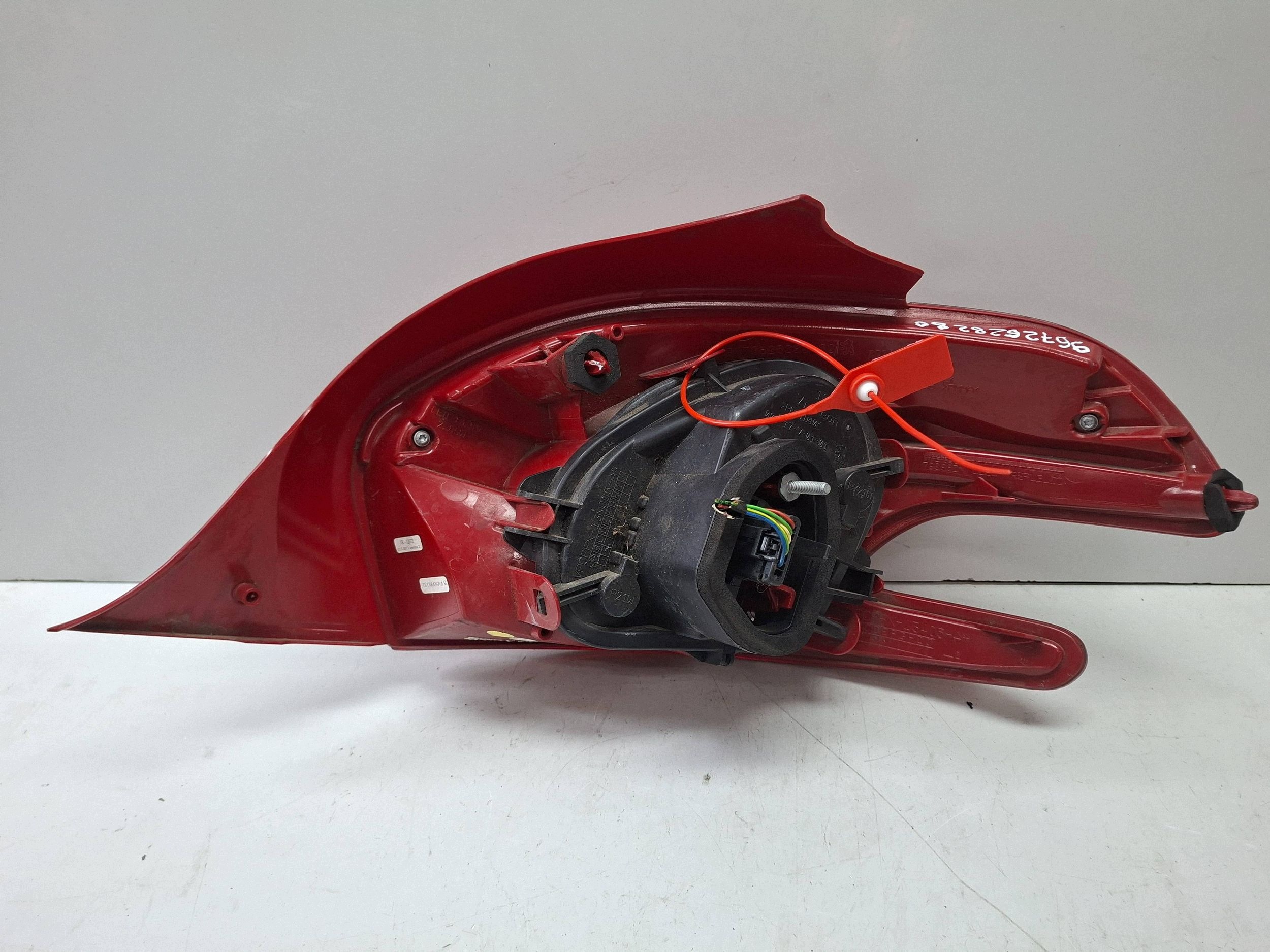 light rear left 9672628280 PEUGEOT 208 and 2012