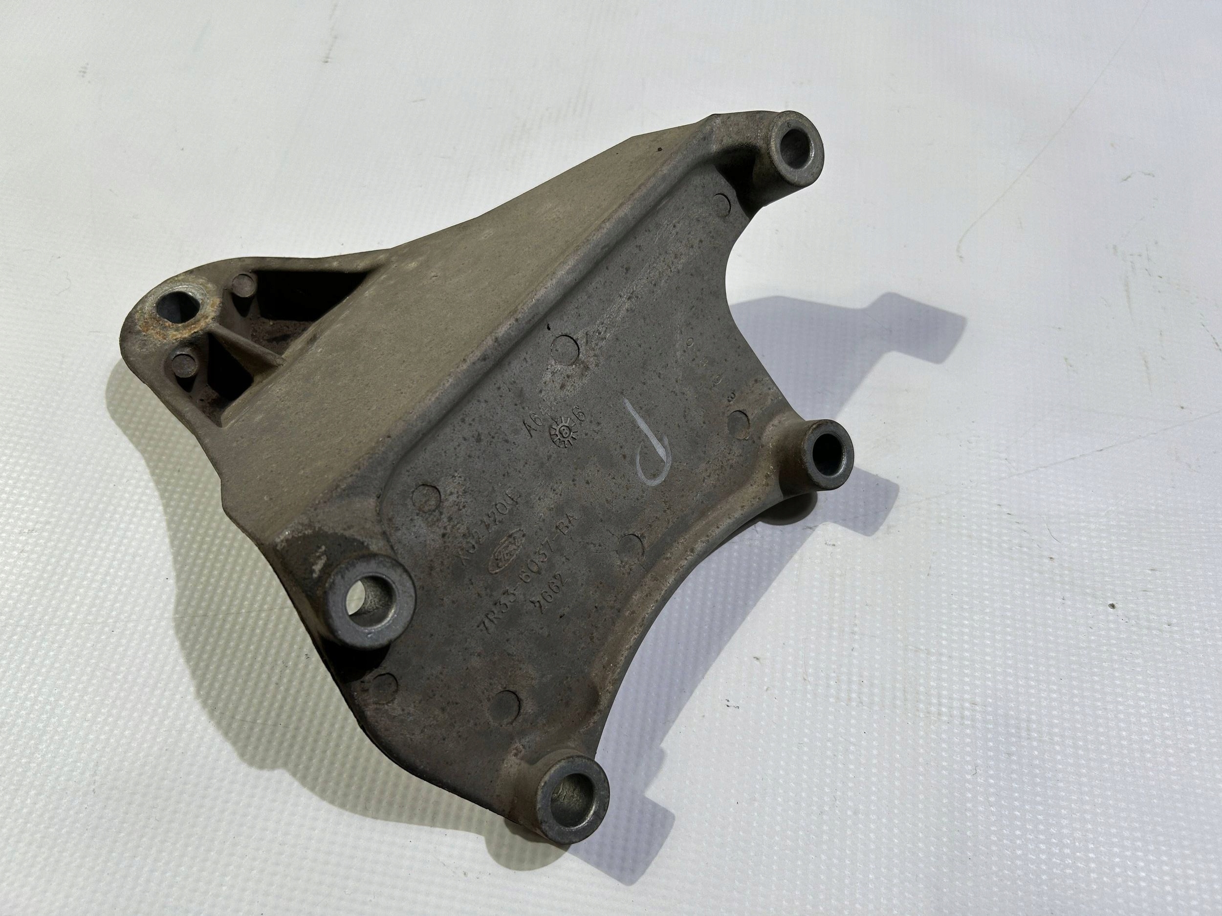 Console Support Support plaque Moteur Droit Droit Ford Mustang V 4.6 2010
