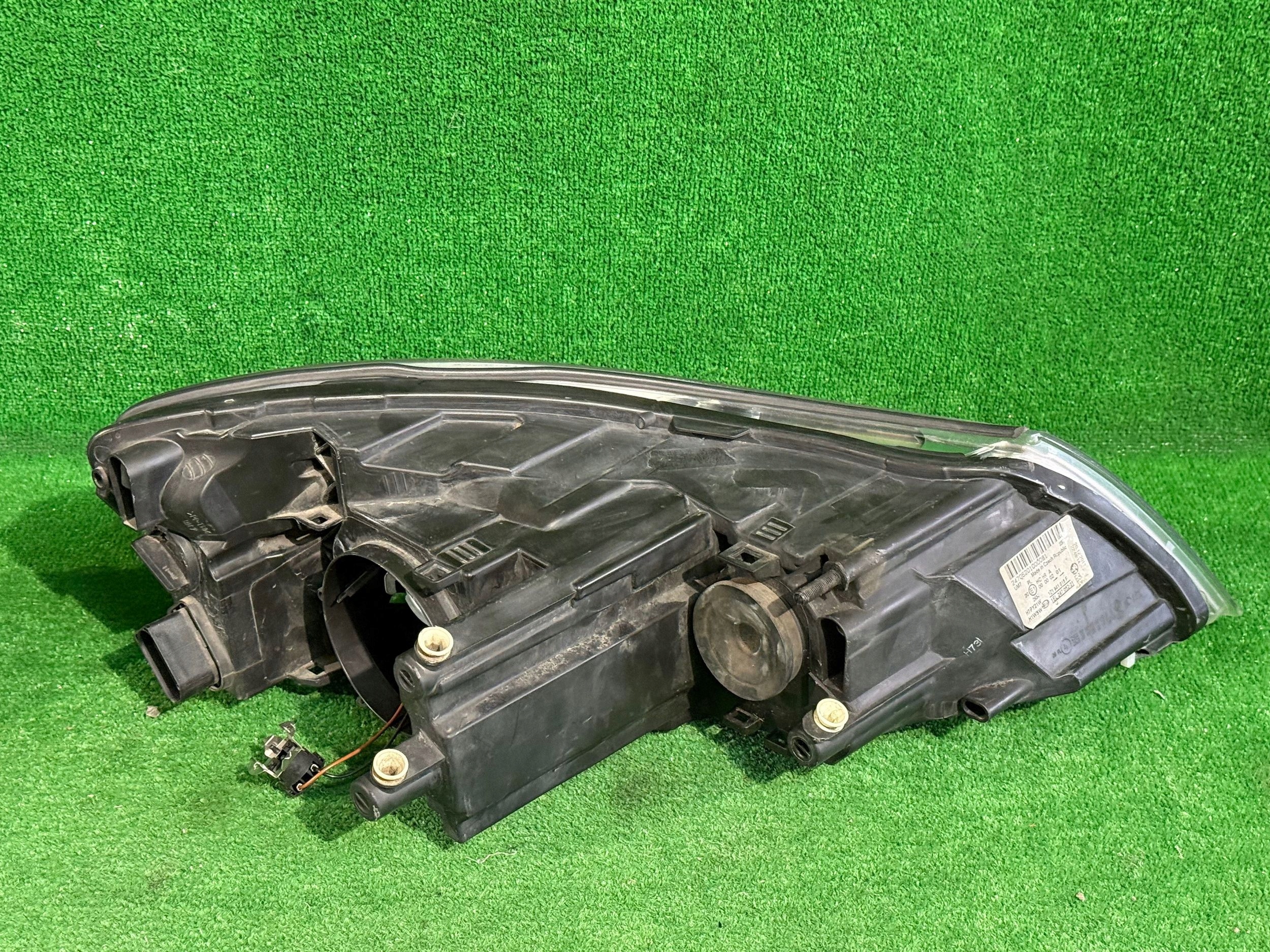 REFLEKTOR left SKODA OCTAVIA II LIFT 08-13 nr:369