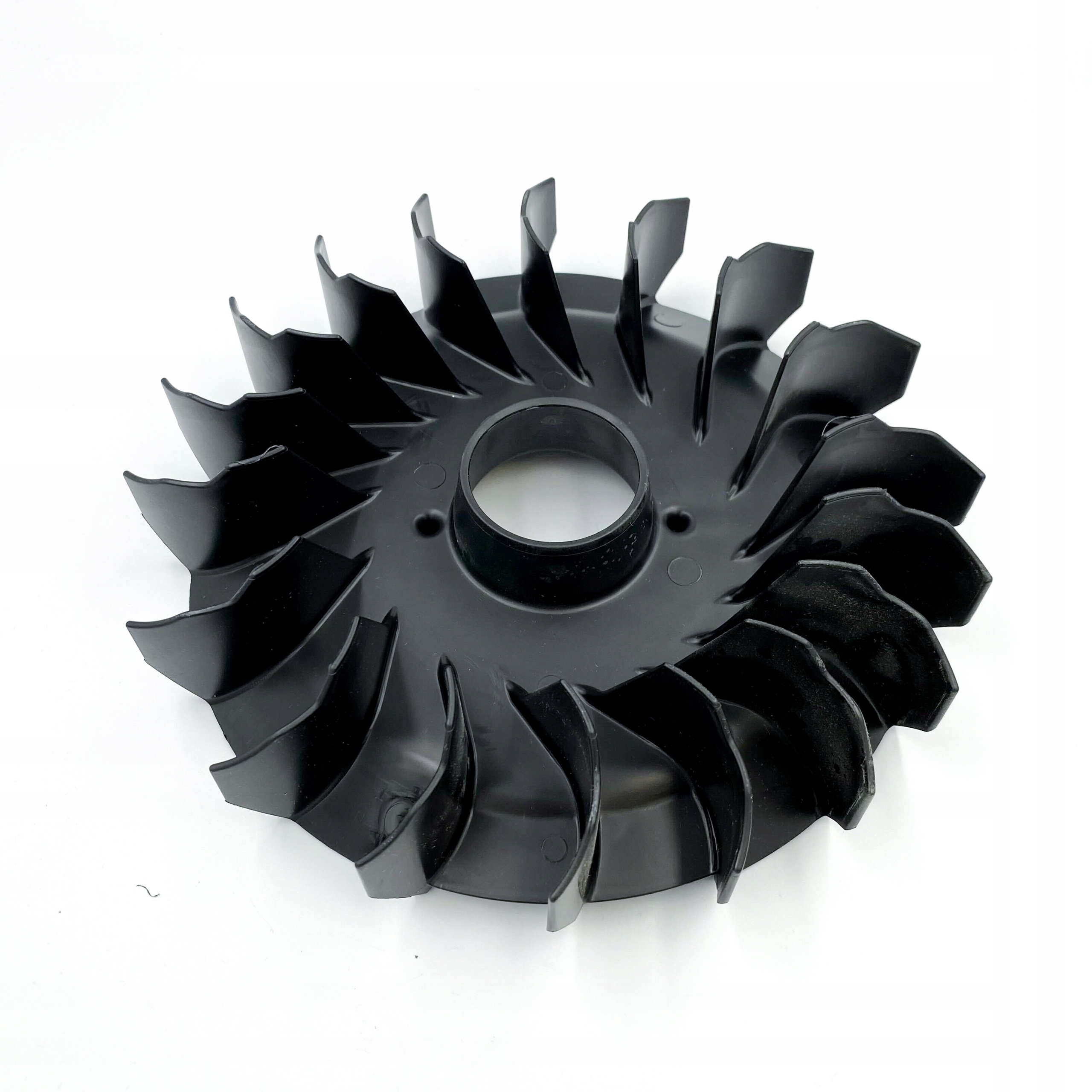 Koło wentylatora silników Briggs & Stratton do traktorka - model 310000 Typ wentylator