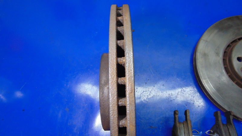 TRACZE brake front 2.4 D5 VOLVO XC60 and 08-17