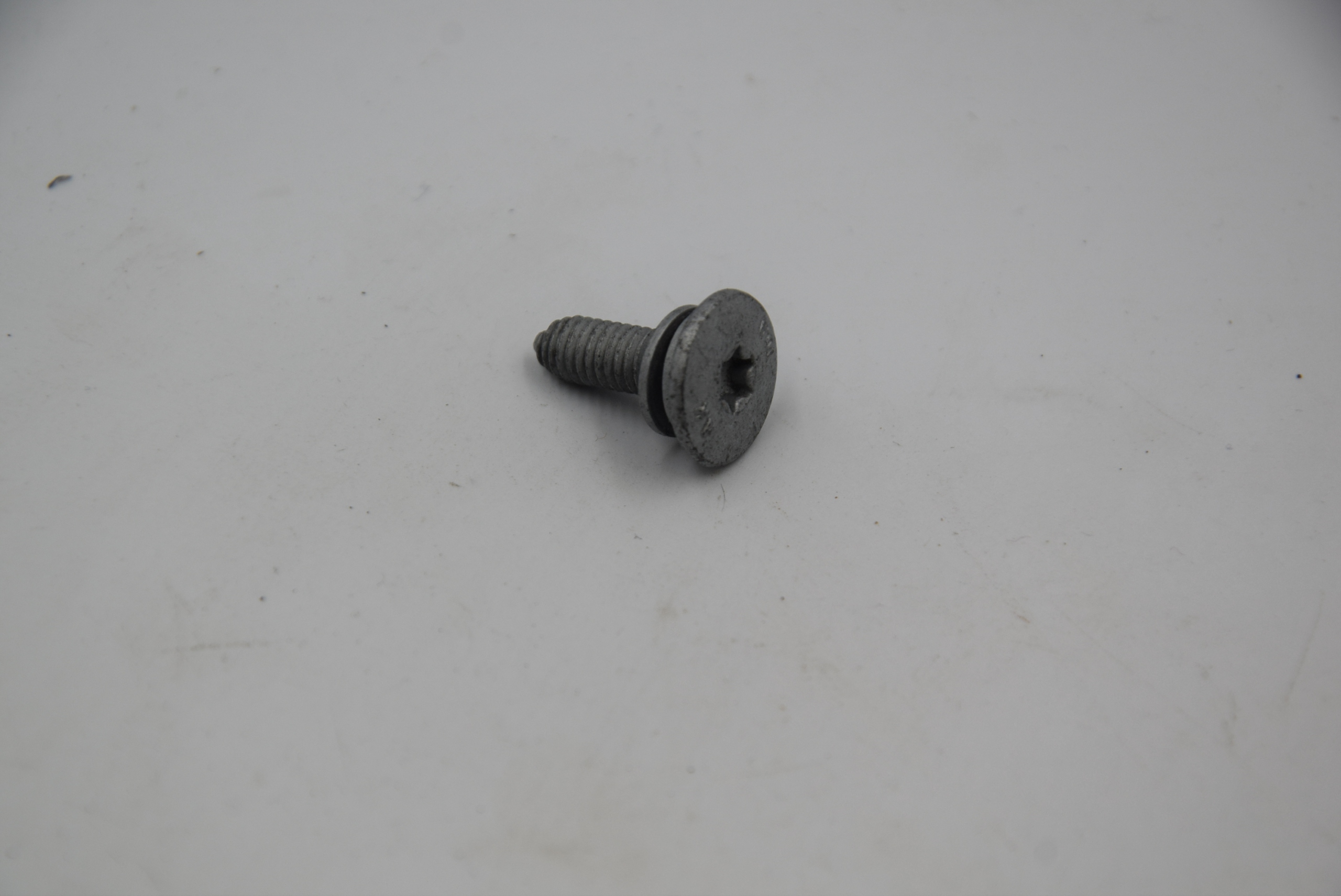 

Nowa Org śruba Torx z podkładką Bmw E53 E70 E71